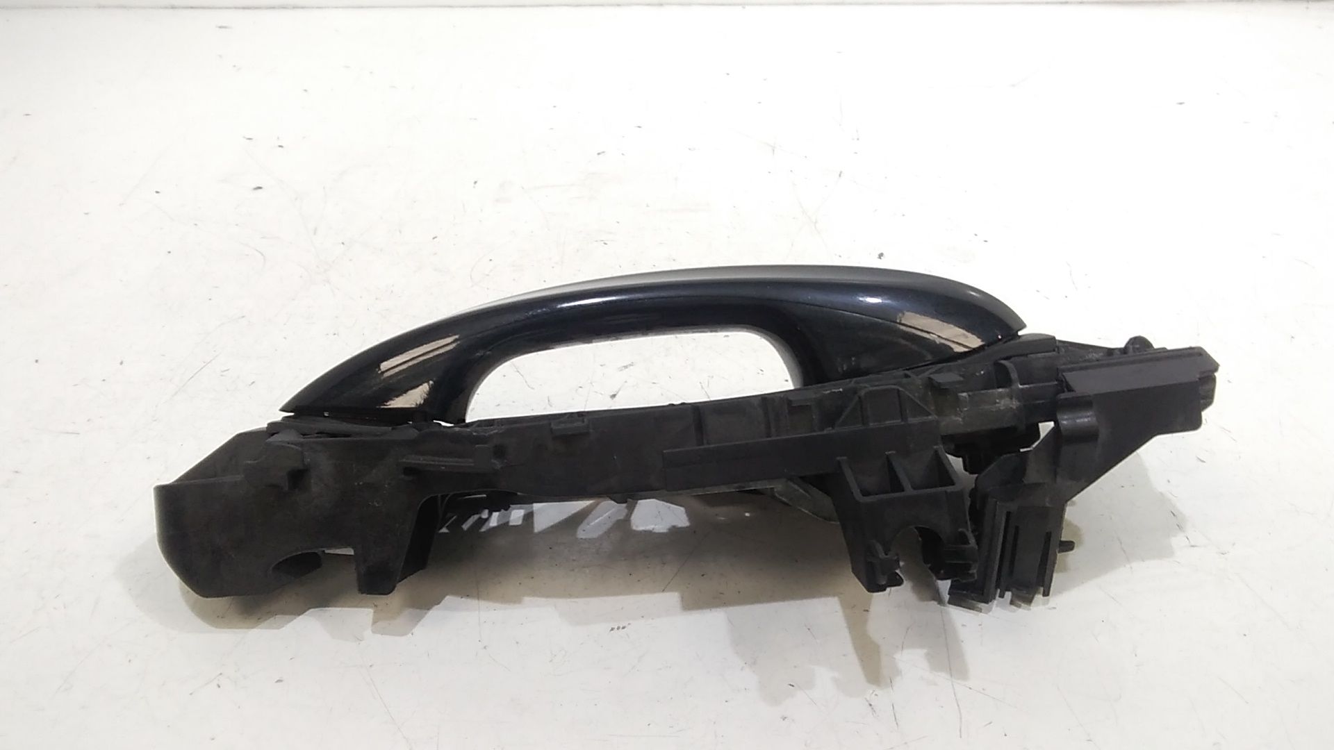 Maniglia esterna Posteriore Sinistra MERCEDES Classe A Serie (W177) (18>)