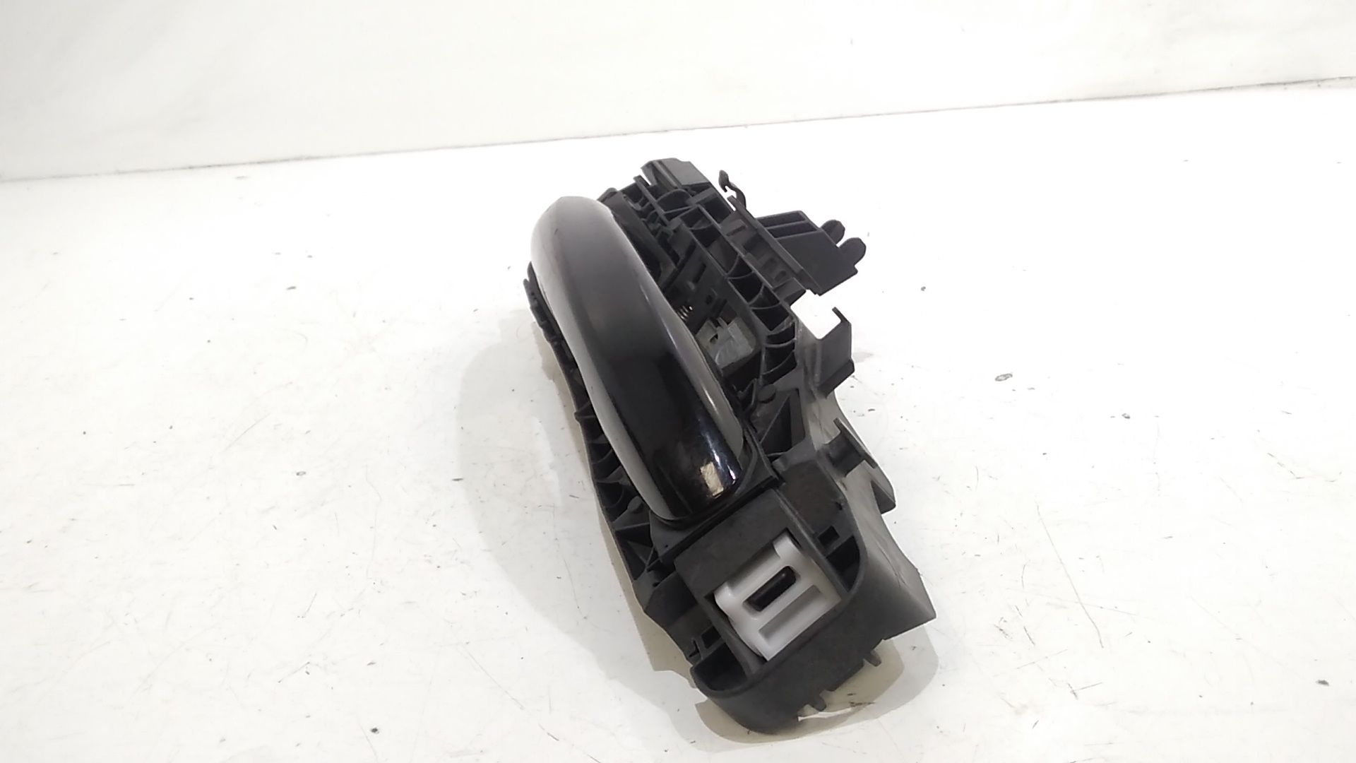 Maniglia esterna Posteriore Sinistra MERCEDES Classe A Serie (W177) (18>)