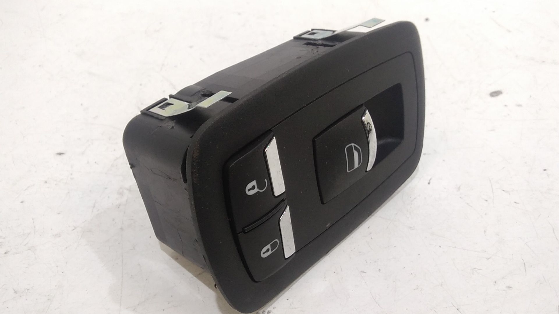 Pulsantiera Posteriore Sinistra MASERATI Levante Serie (16>)