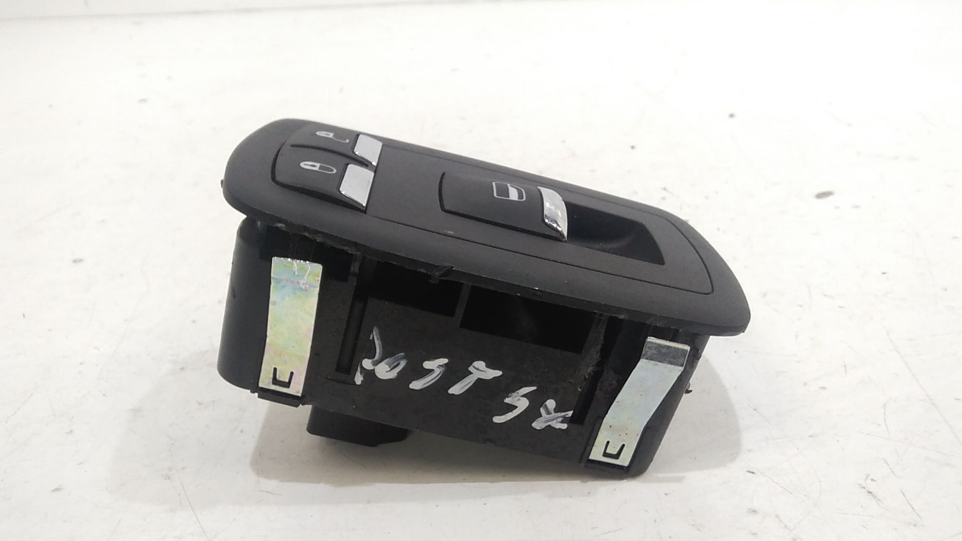 Pulsantiera Posteriore Sinistra MASERATI Levante Serie (16>)