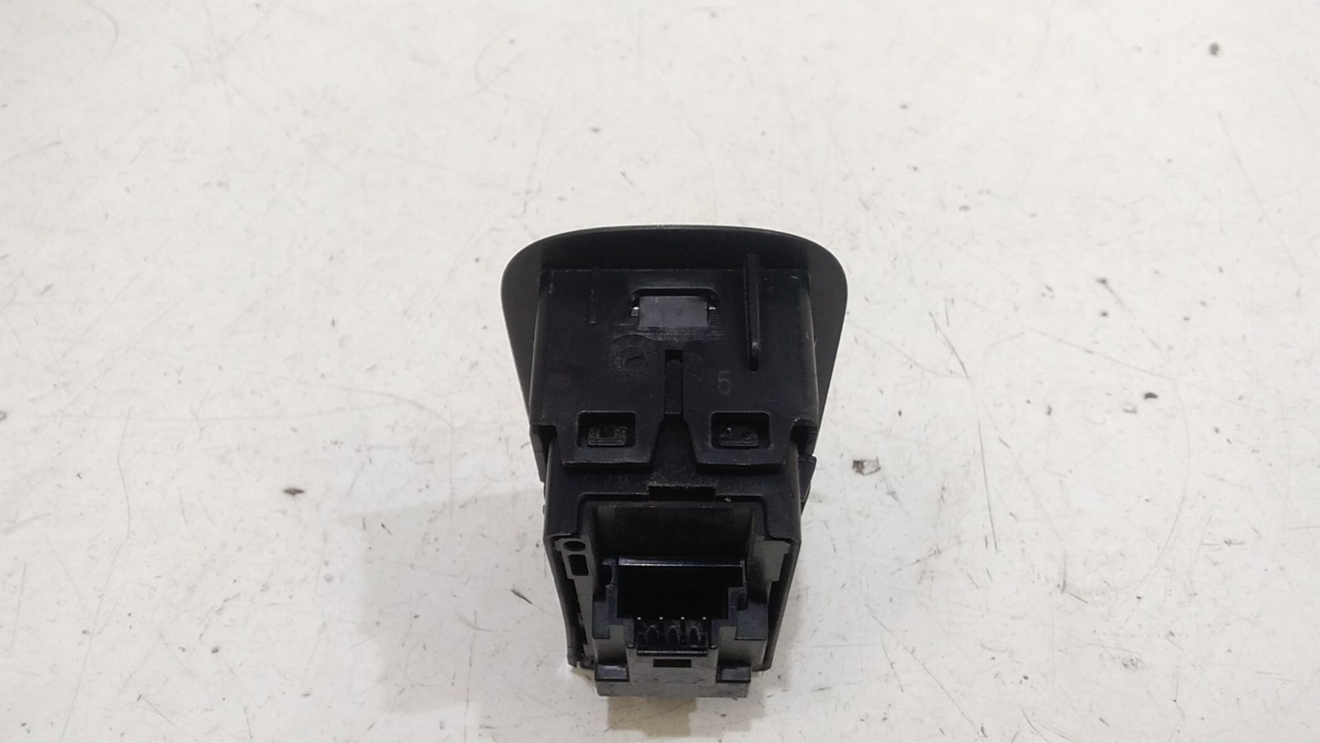 Pulsantiera Posteriore Sinistra MERCEDES Classe A Serie (W177) (18>)