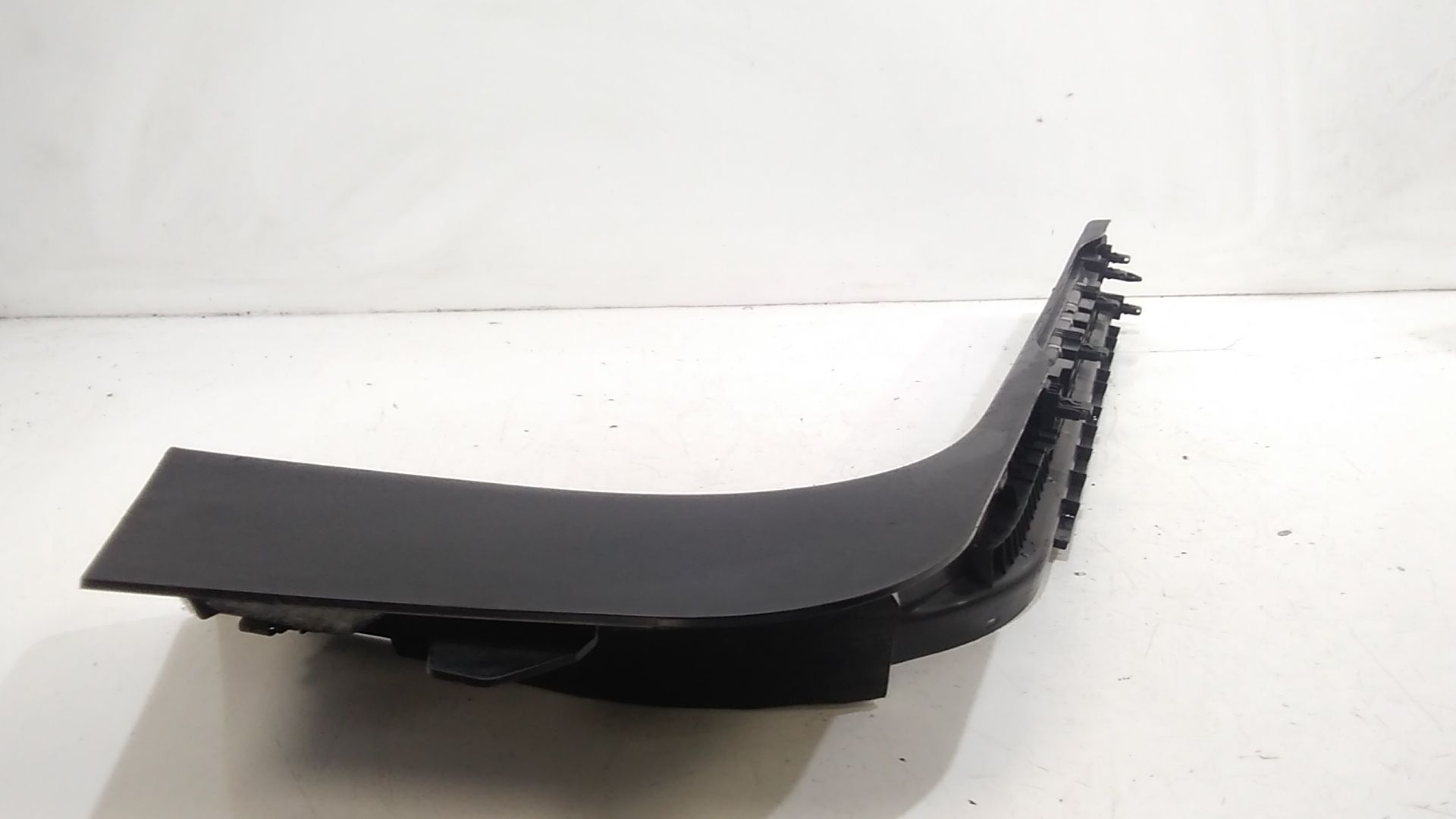 Batticalcagno Anteriore Destro JAGUAR E-Pace Serie  (17>)