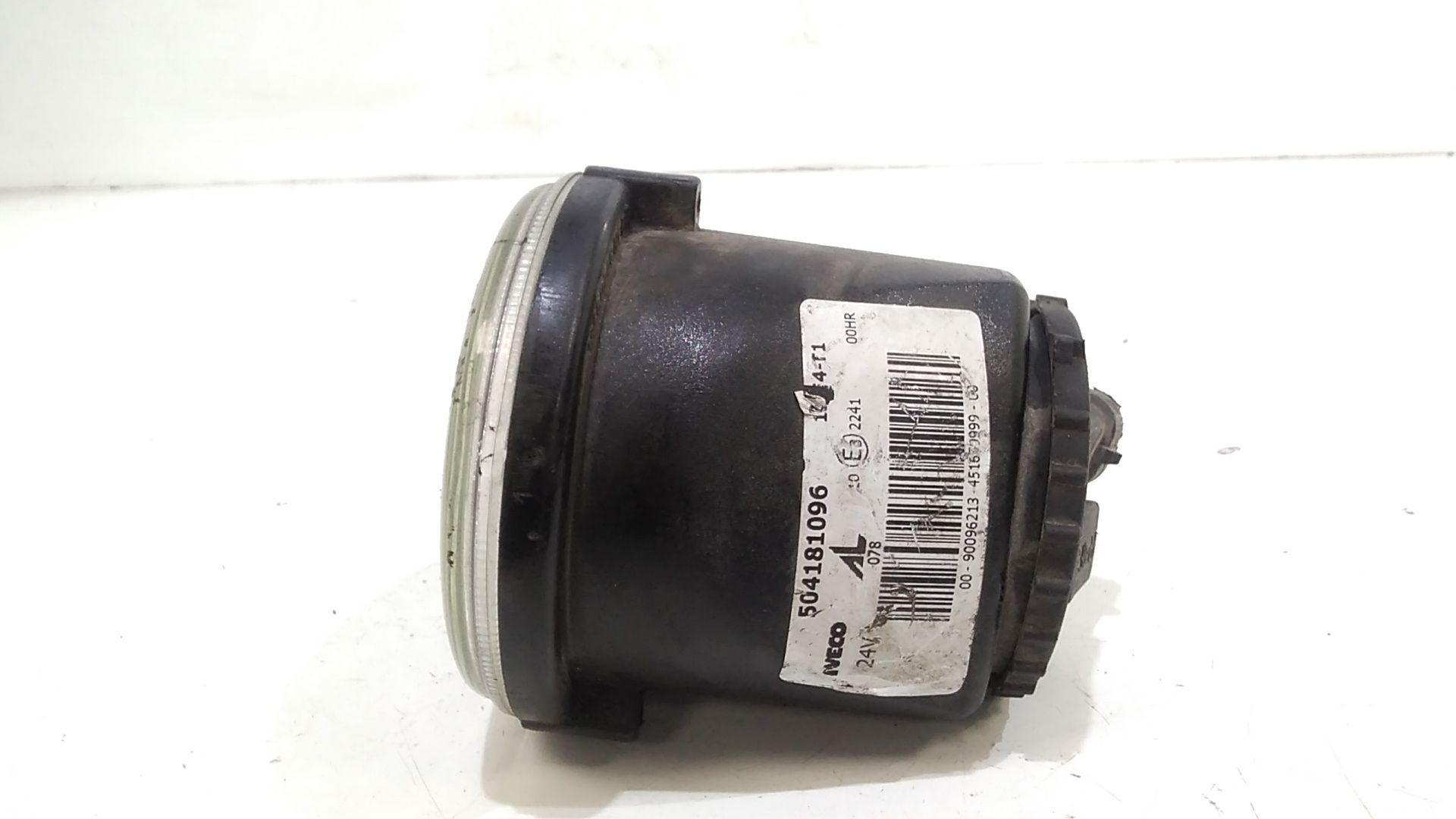 Fendinebbia anteriore SX IVECO Stralis Serie 460 (13>)