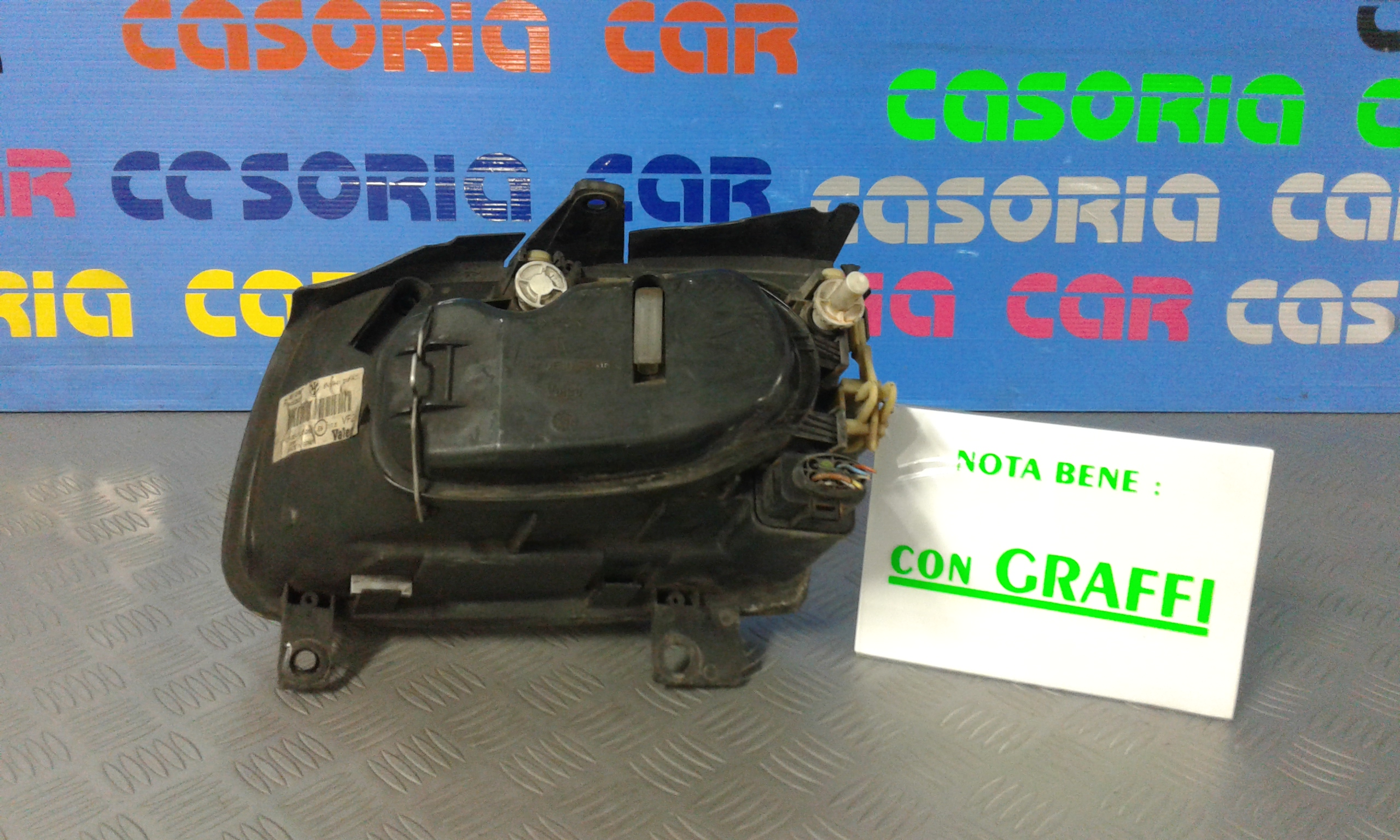 Faro anteriore Destro Passeggero VOLKSWAGEN Polo 3 Serie