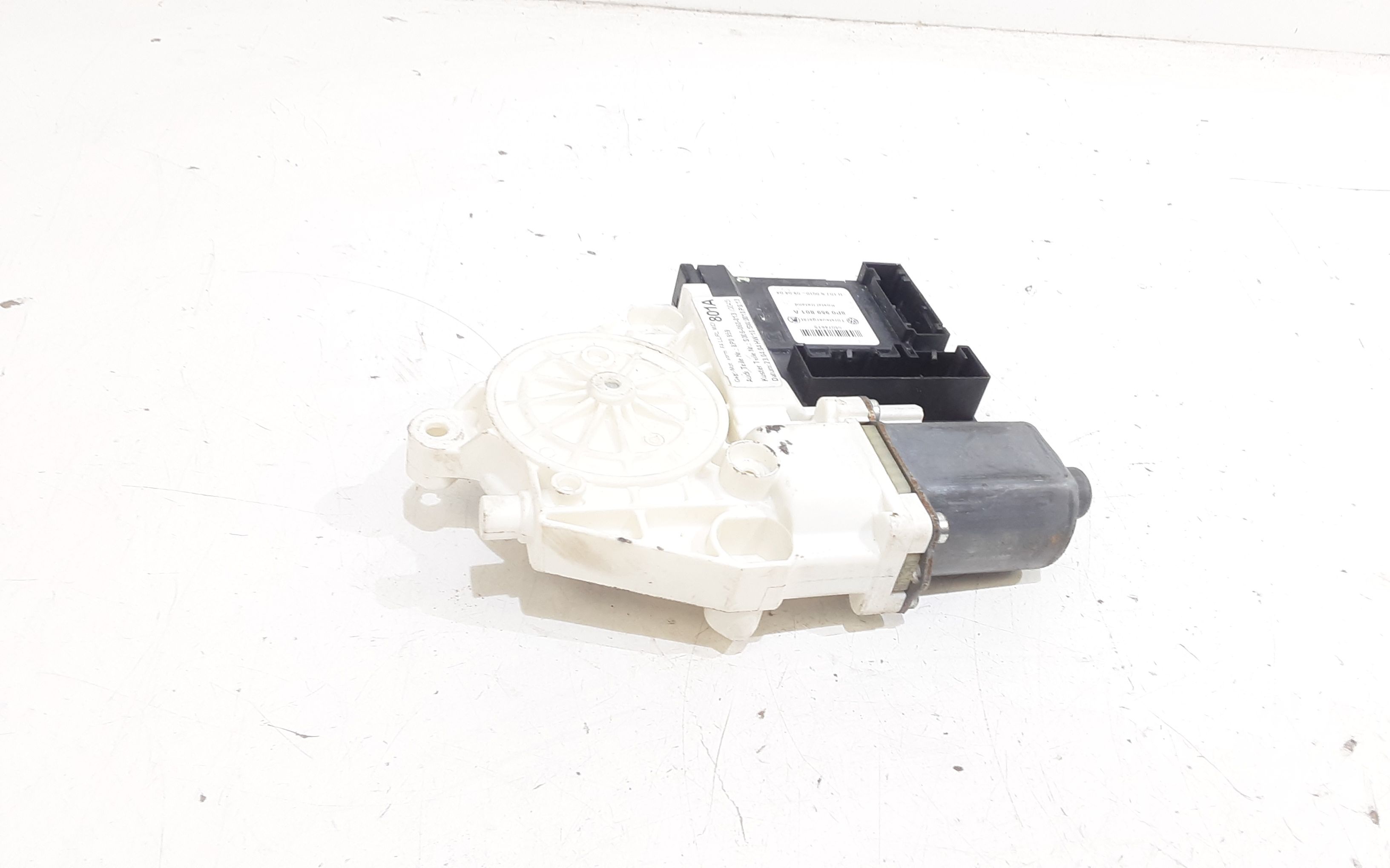 Motorino Alzavetro anteriore Sinistro AUDI A3 Serie (8P1) (03>05)