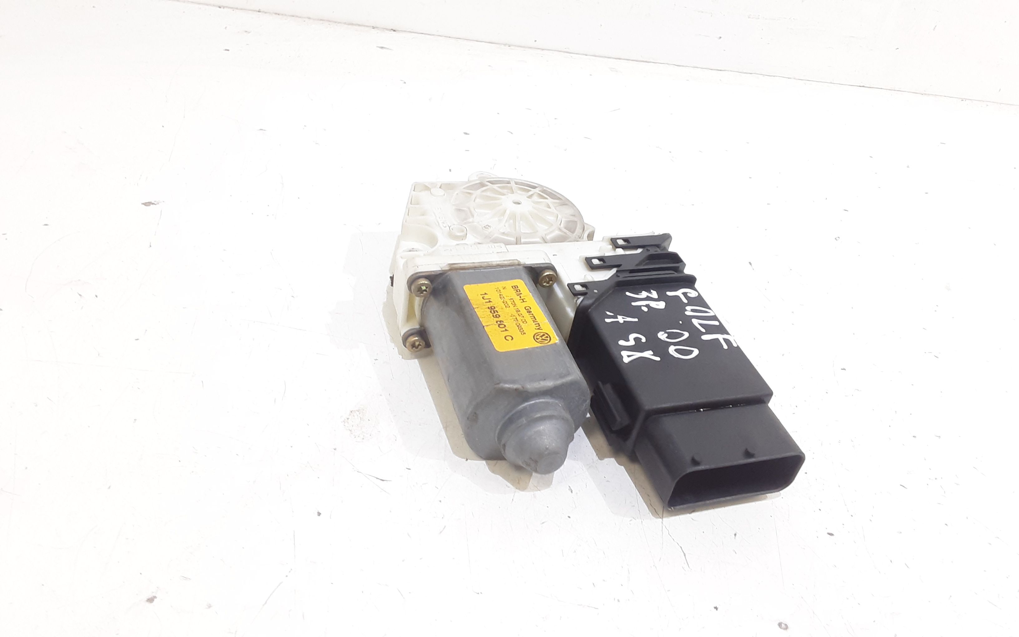 Motorino Alzavetro anteriore Sinistro VOLKSWAGEN Golf 4 Berlina (97>03)