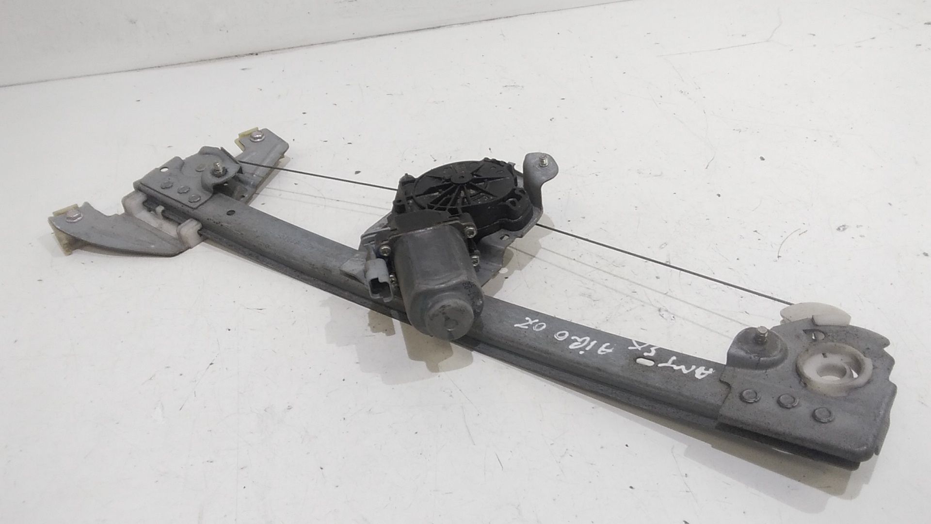 Cremagliera anteriore sinistra Guida TOYOTA Aygo 1 Serie