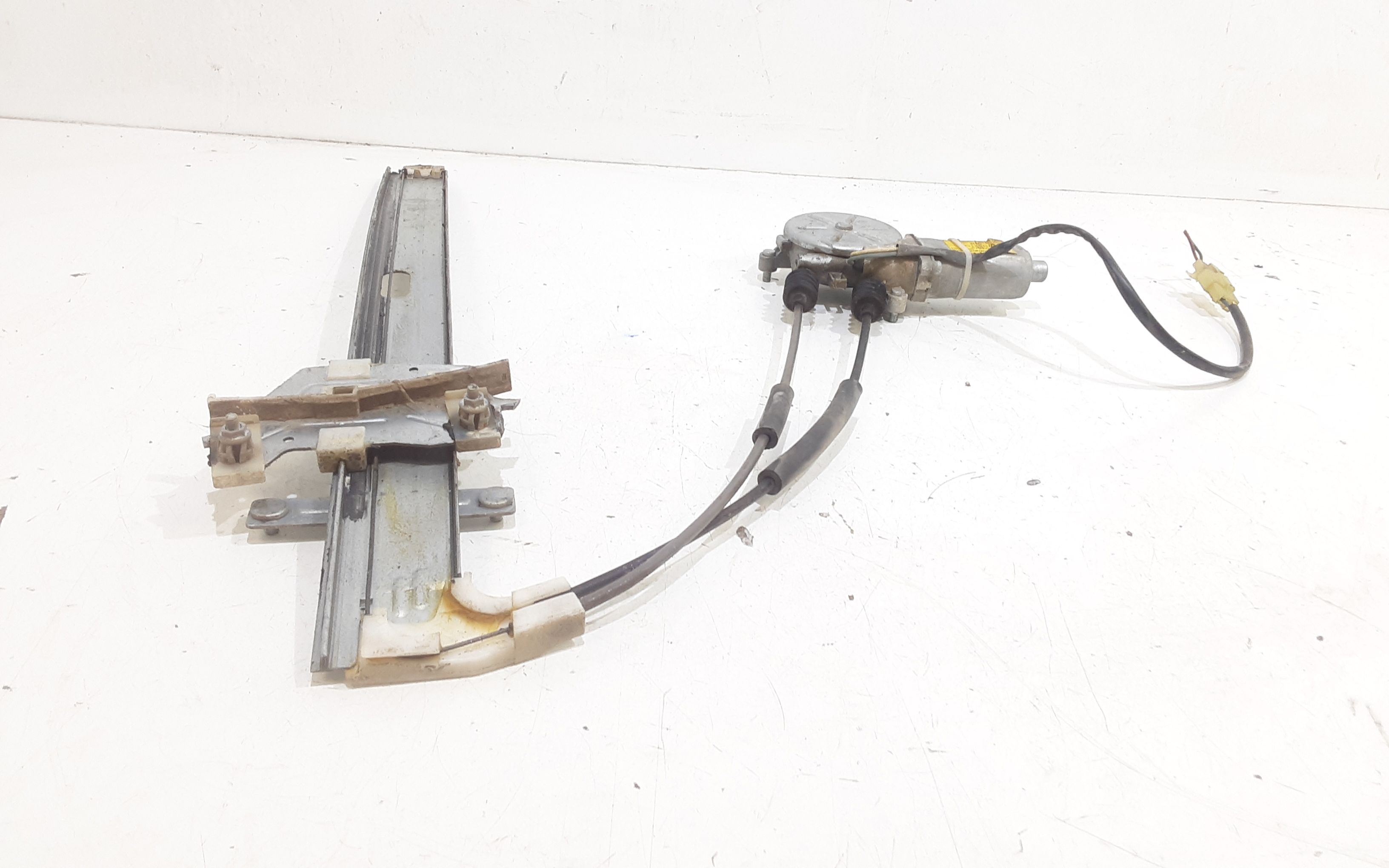 Cremagliera anteriore sinistra Guida KIA Sportage Serie (94>98)