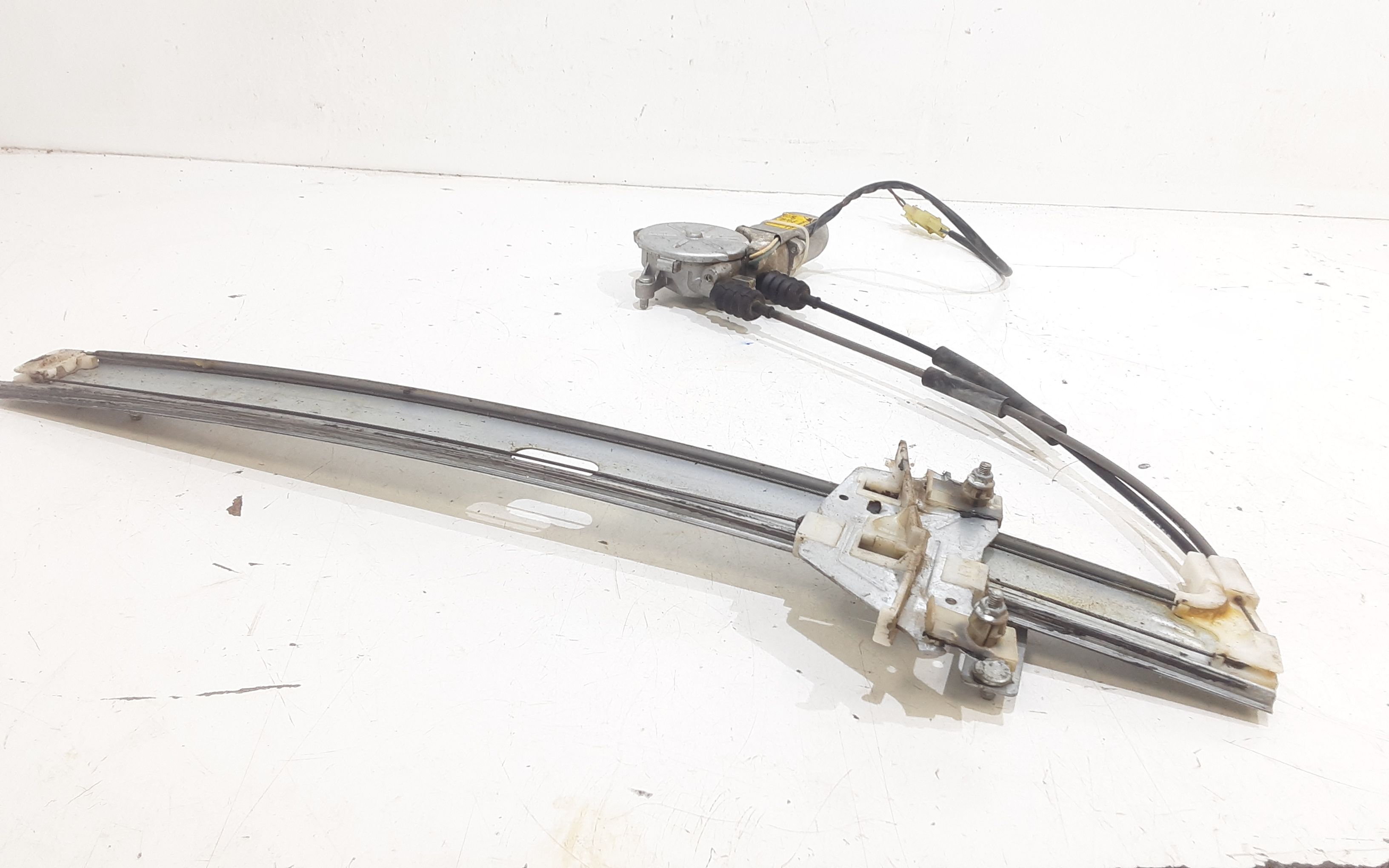 Cremagliera anteriore sinistra Guida KIA Sportage Serie (94>98)