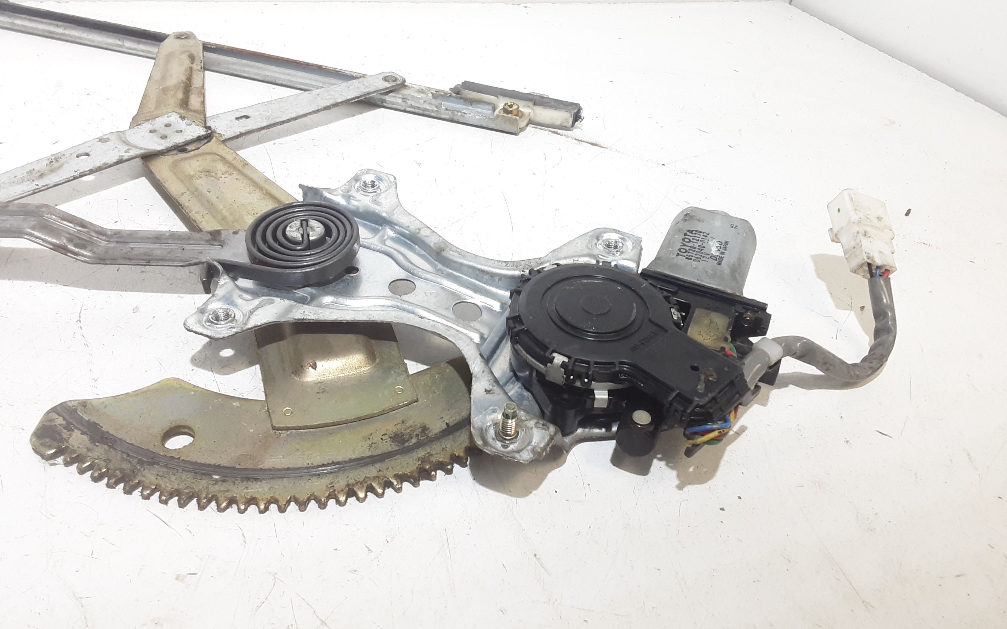 Cremagliera anteriore sinistra Guida TOYOTA Corolla Berlina 2 Serie