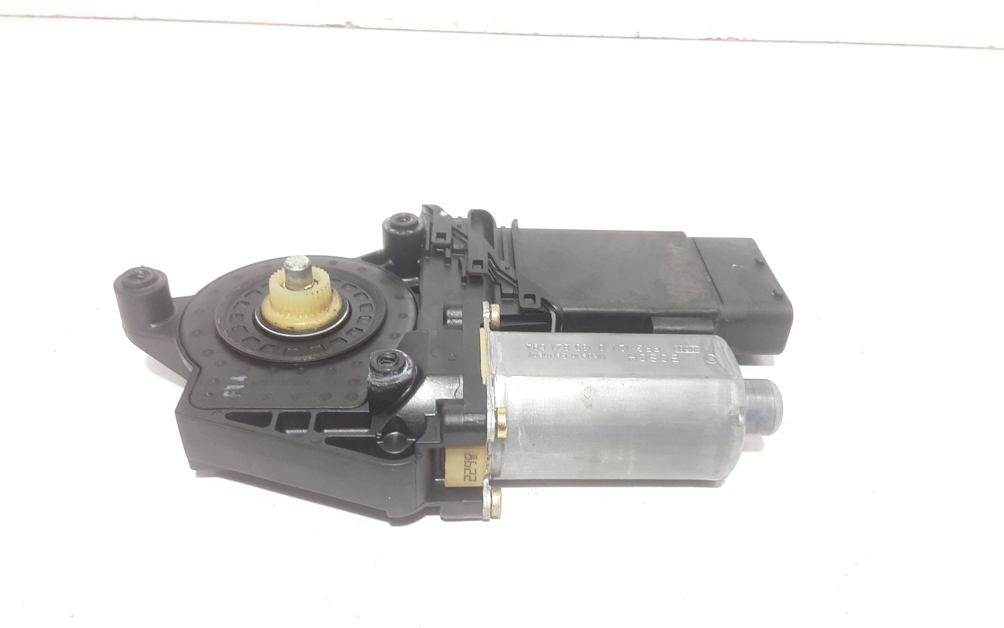 Motorino Alzavetro anteriore destra VOLKSWAGEN Passat Berlina 3 Serie