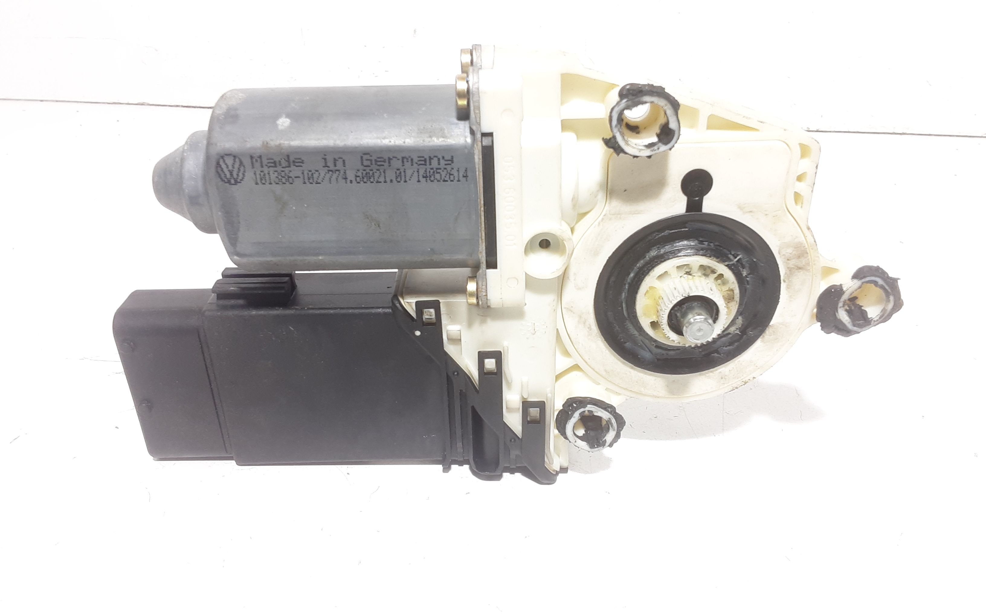 Motorino Alzavetro anteriore destra VOLKSWAGEN Golf 4 Berlina (97>03)