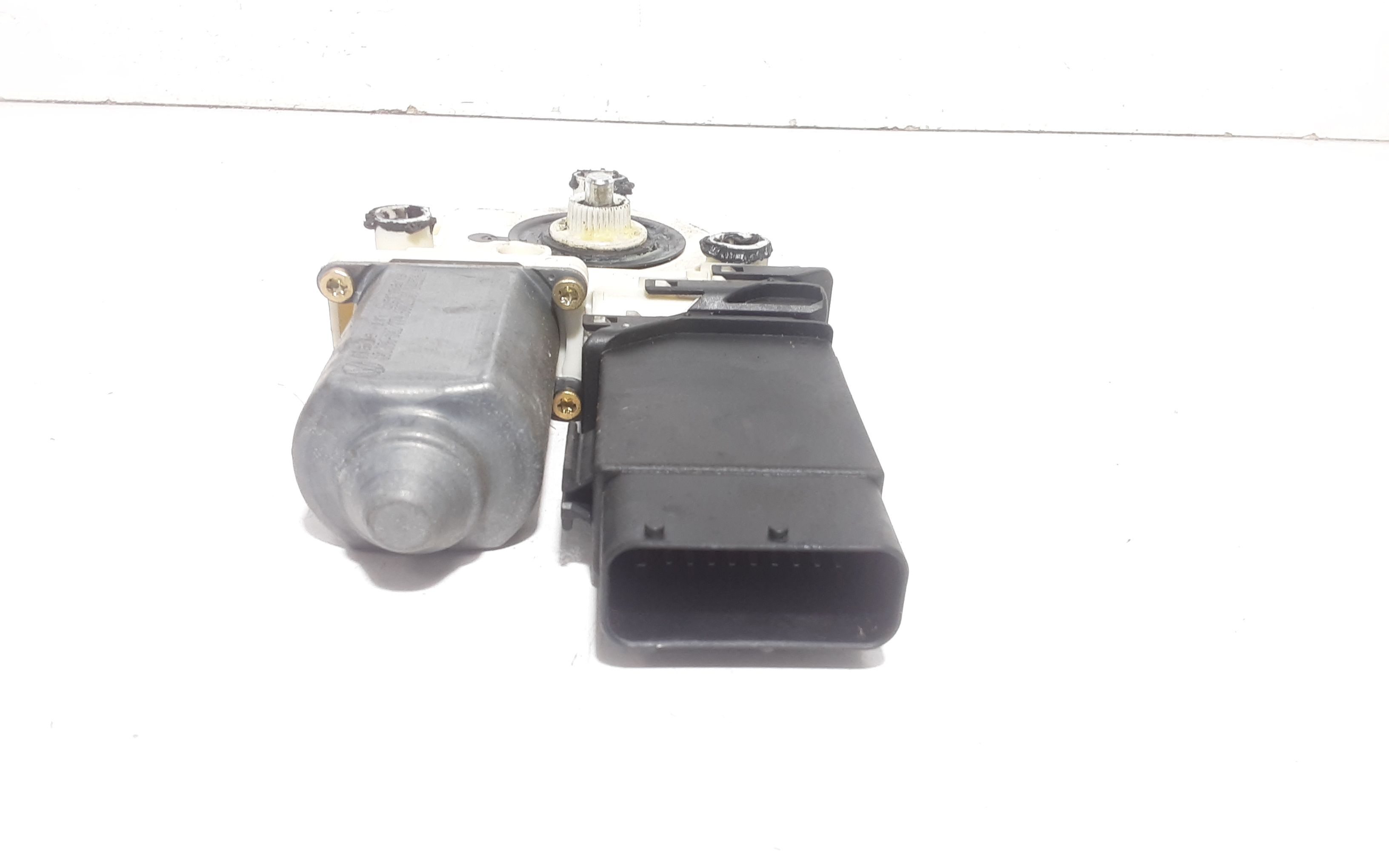 Motorino Alzavetro anteriore destra VOLKSWAGEN Golf 4 Berlina (97>03)