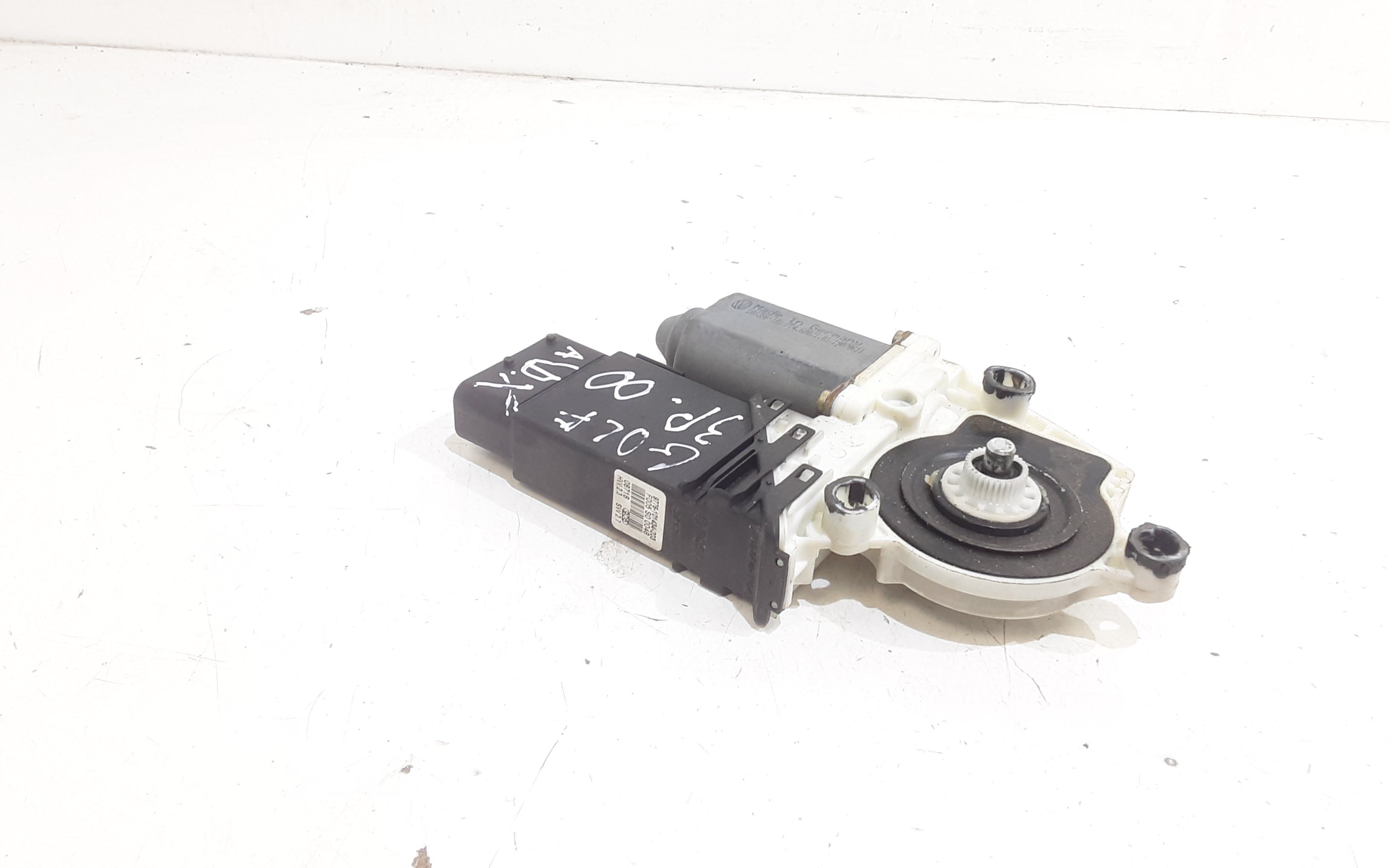 Motorino Alzavetro anteriore destra VOLKSWAGEN Golf 4 Berlina (97>03)