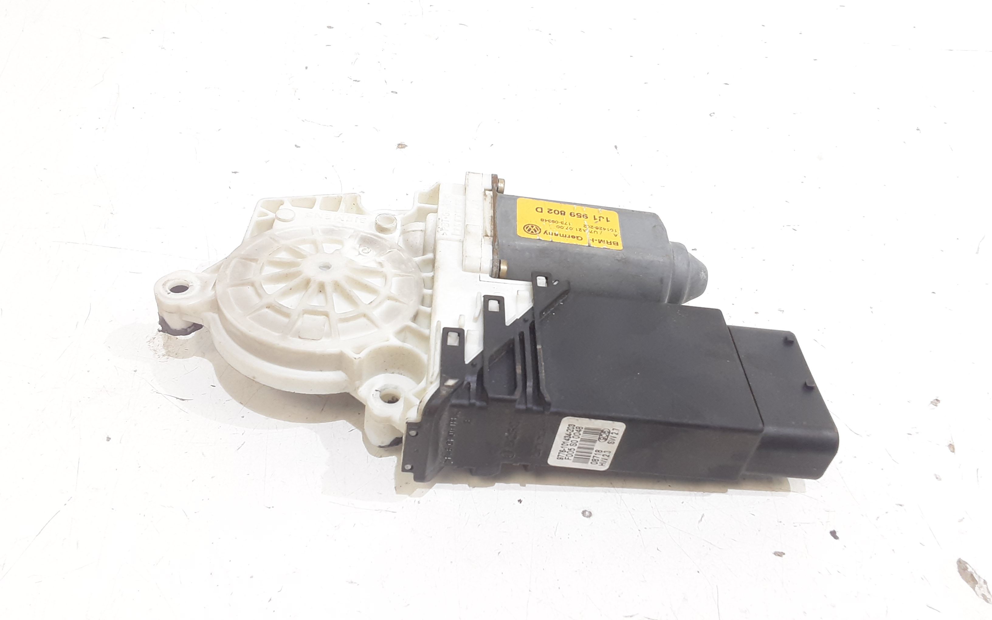 Motorino Alzavetro anteriore destra VOLKSWAGEN Golf 4 Berlina (97>03)