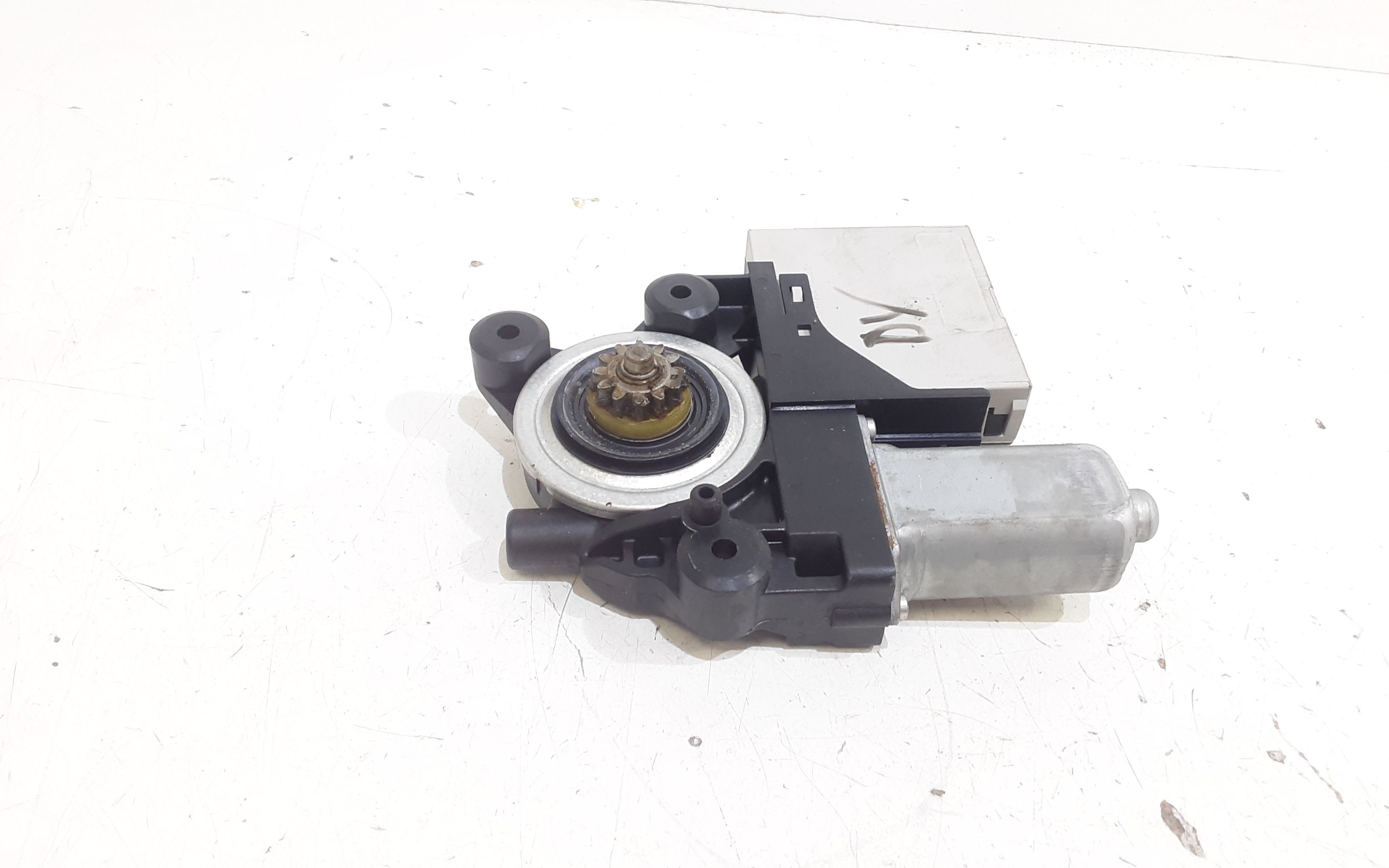 Motorino Alzavetro anteriore destra FORD Focus Berlina 3 Serie