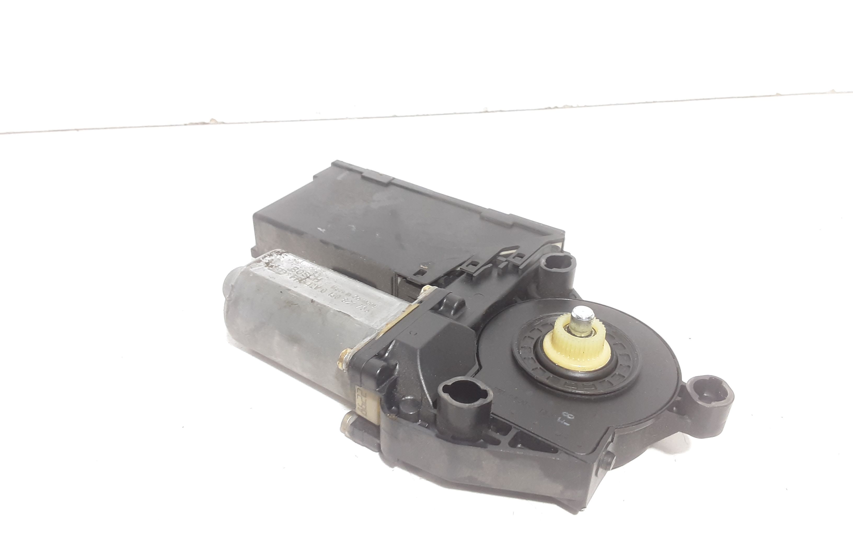 Motorino Alzavetro anteriore destra AUDI A2 Serie (8Z0) (00>05)