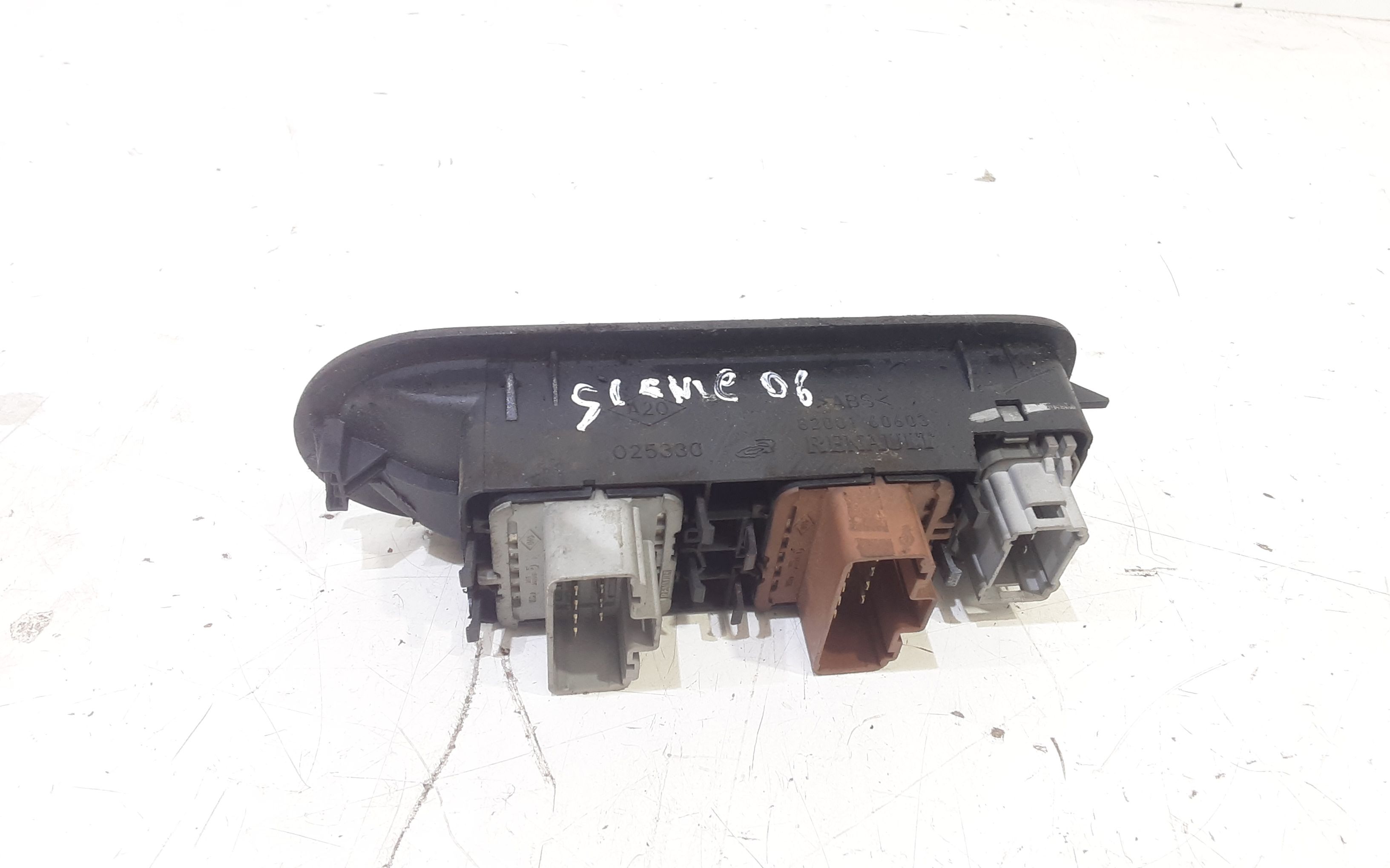 Pulsantiera anteriore sinistra Guida RENAULT Scenic Serie (03>09)