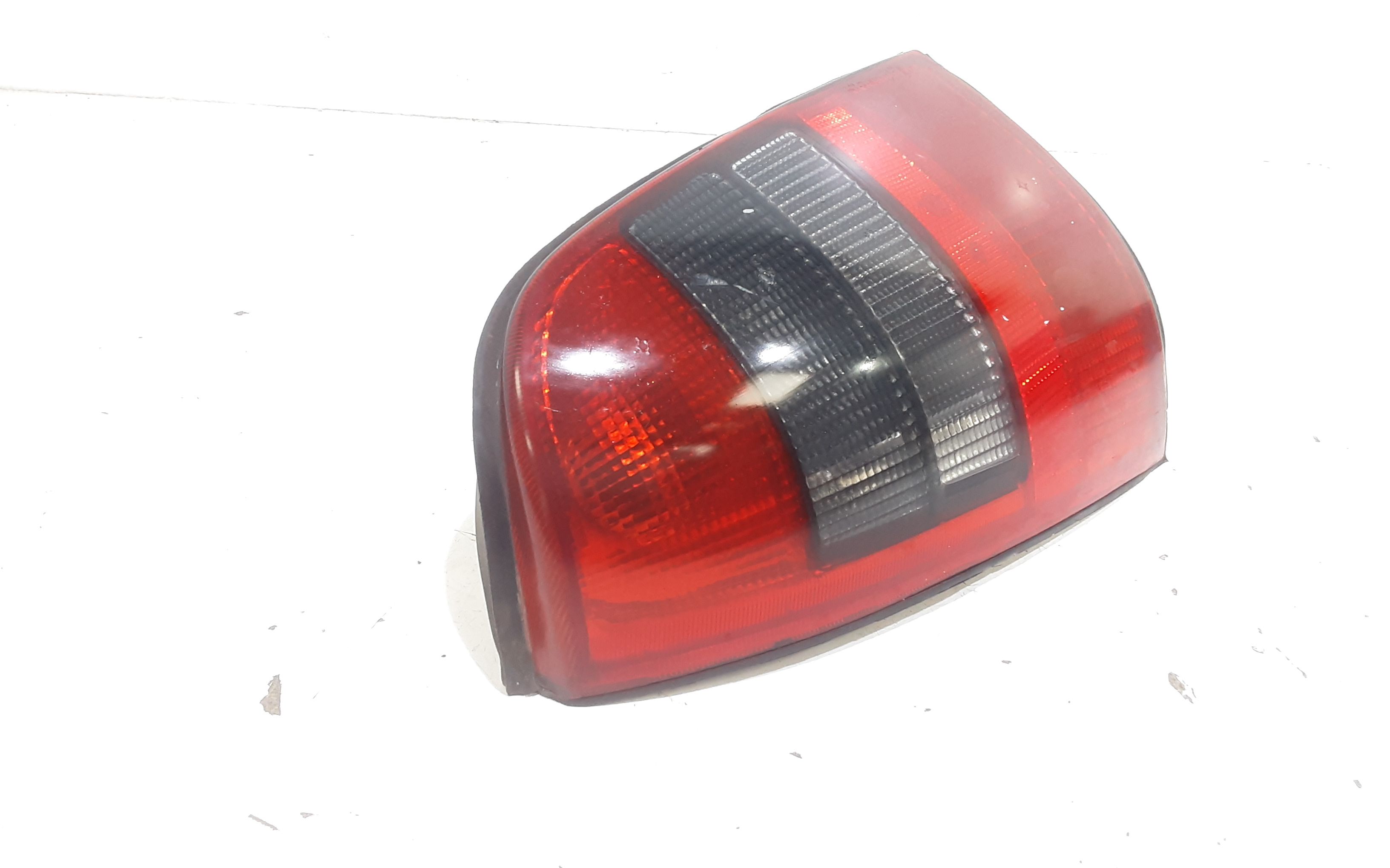 Stop fanale posteriore Destro Passeggero OPEL Vectra B Berlina 2 Serie