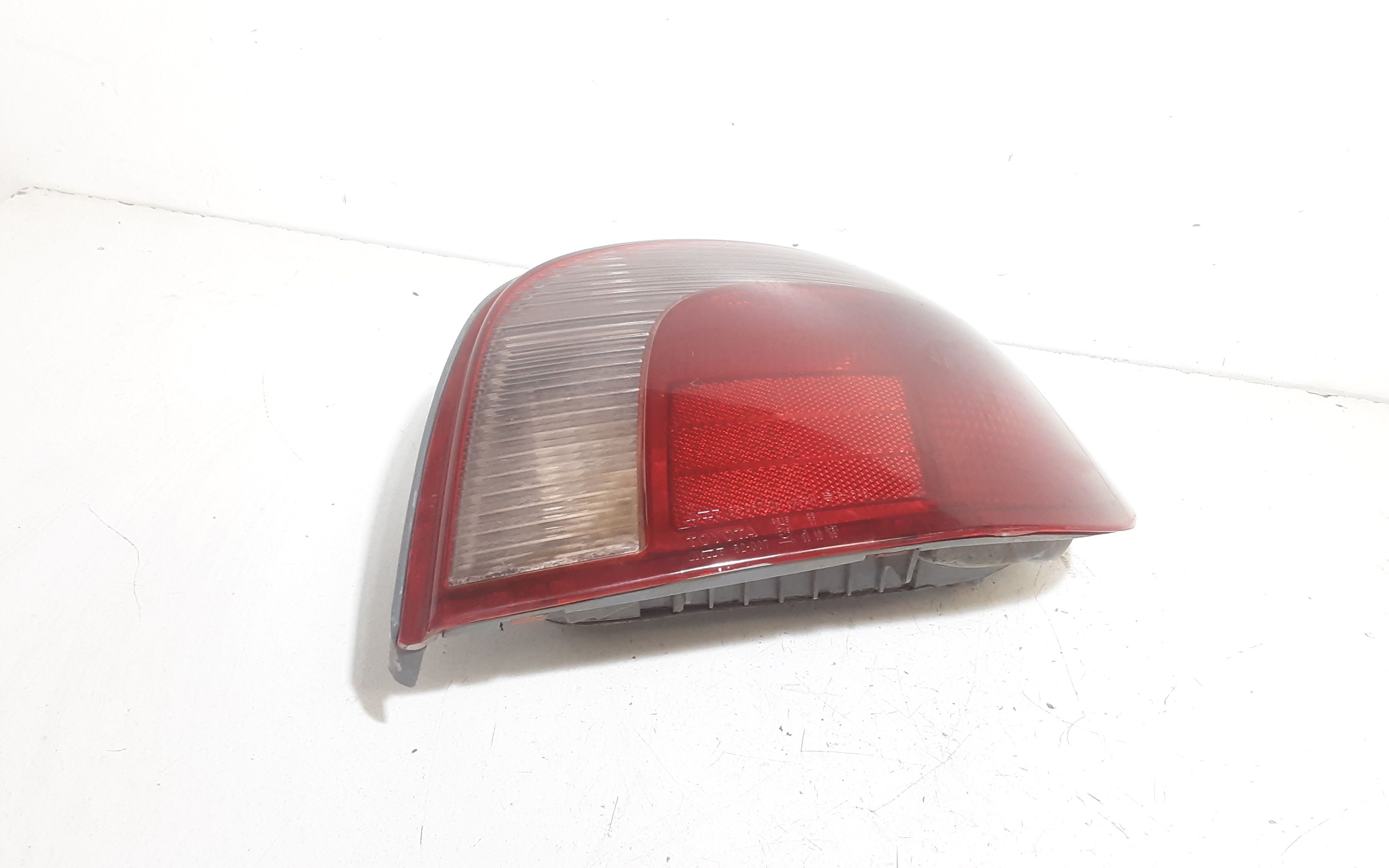 Stop fanale posteriore Destro Passeggero TOYOTA Yaris Serie (99>03)