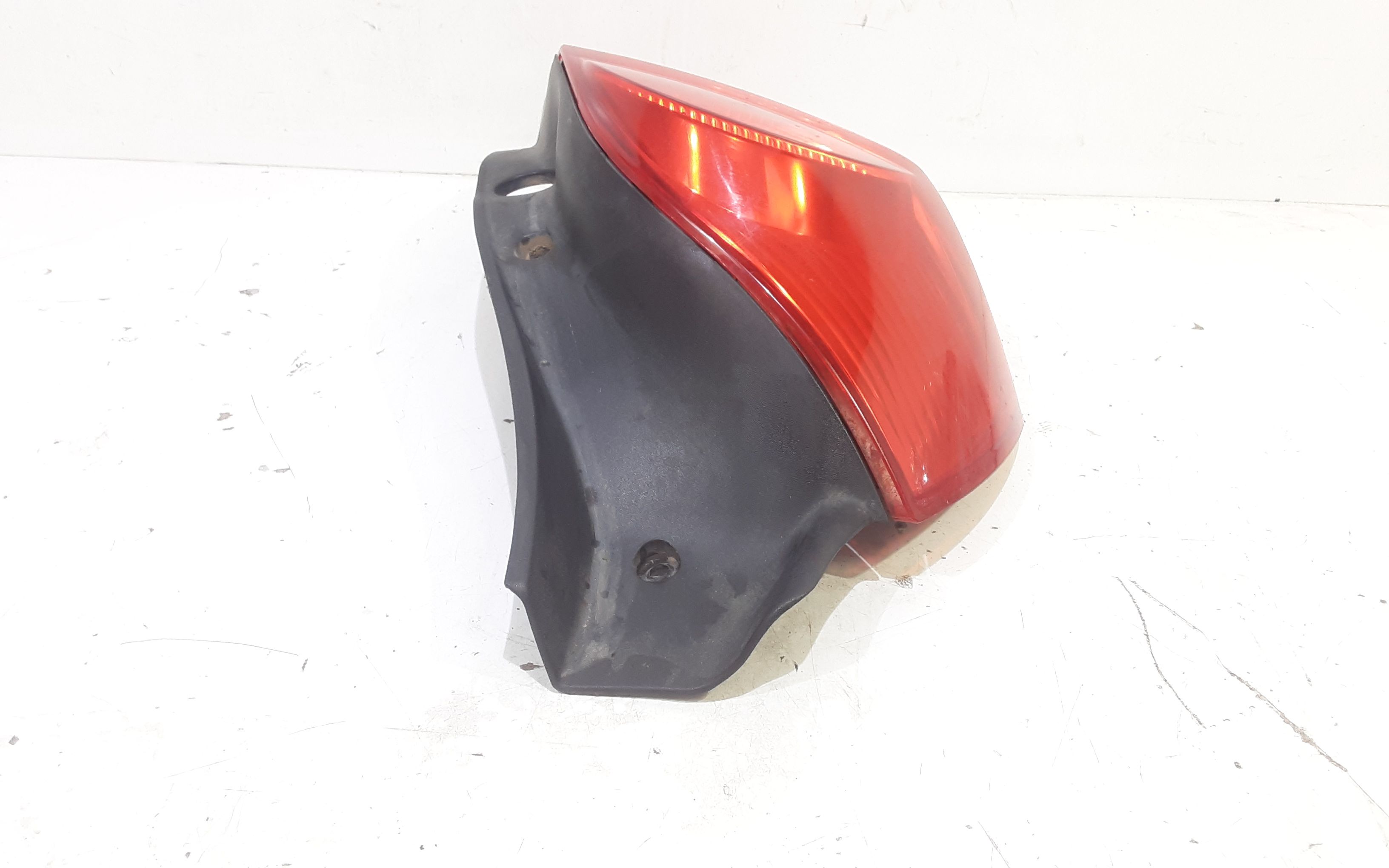 Stop fanale Posteriore sinistro lato Guida RENAULT Clio Serie (04>08)