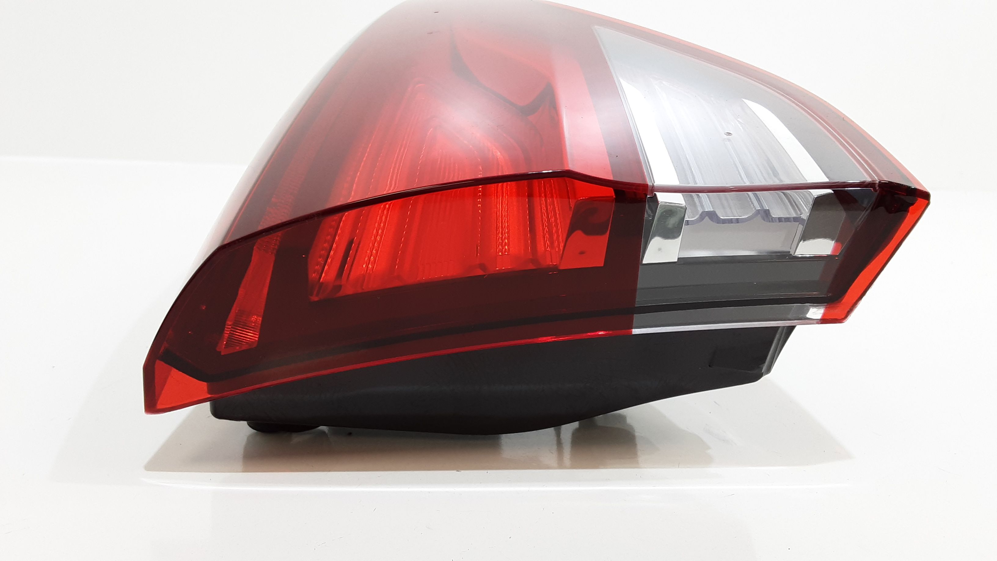 Stop Posteriore Sinistro Integrato nel Portello RENAULT Scenic Serie (16>)