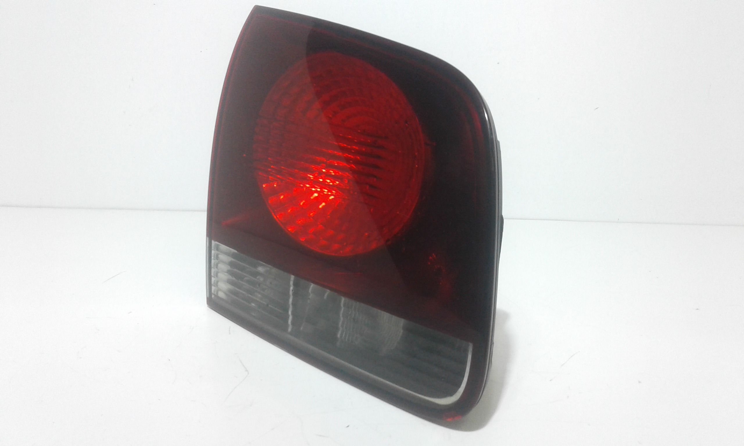 Stop Posteriore Sinistro Integrato nel Portello VOLKSWAGEN Touareg 1 Serie