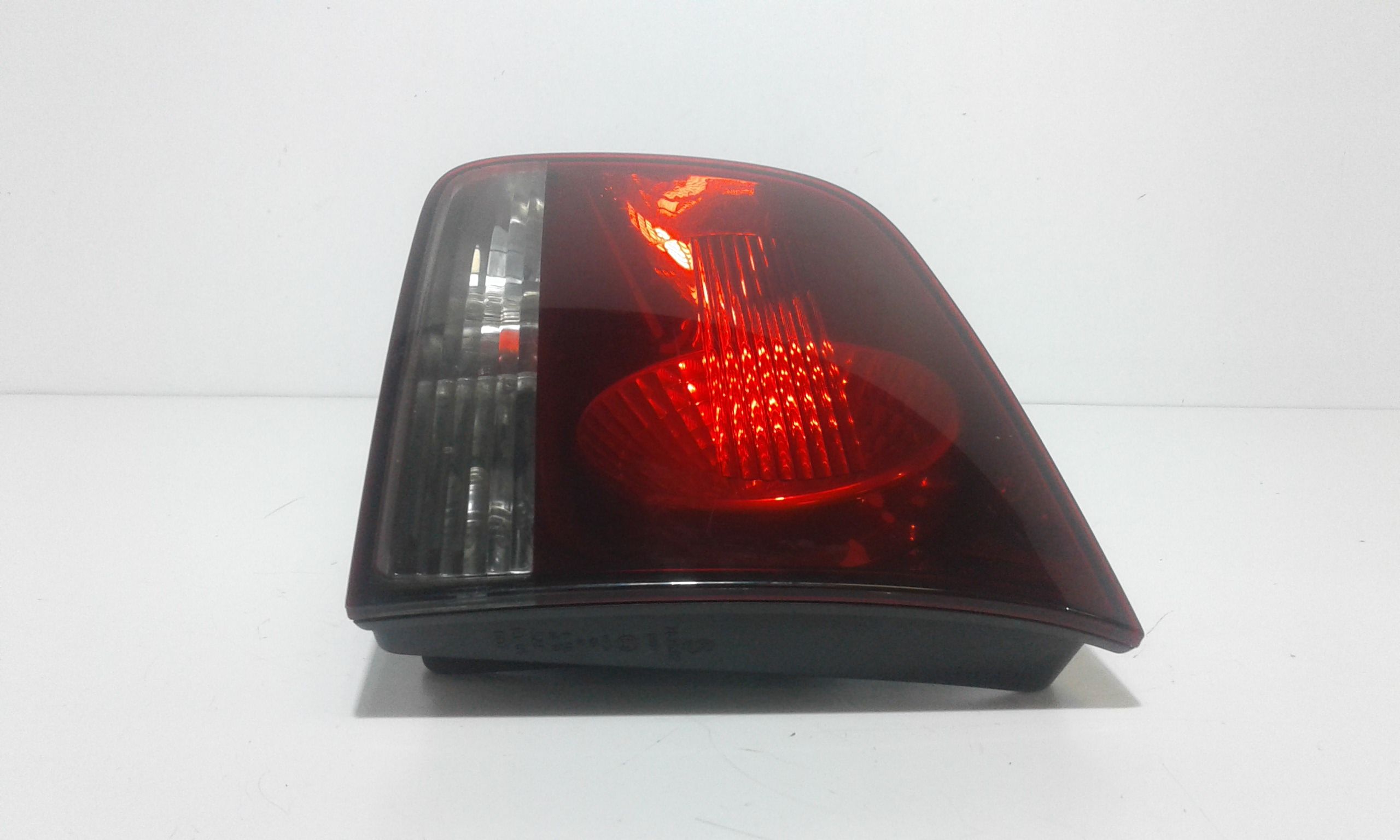 Stop Posteriore Destro Integrato nel Portello VOLKSWAGEN Touareg 1 Serie