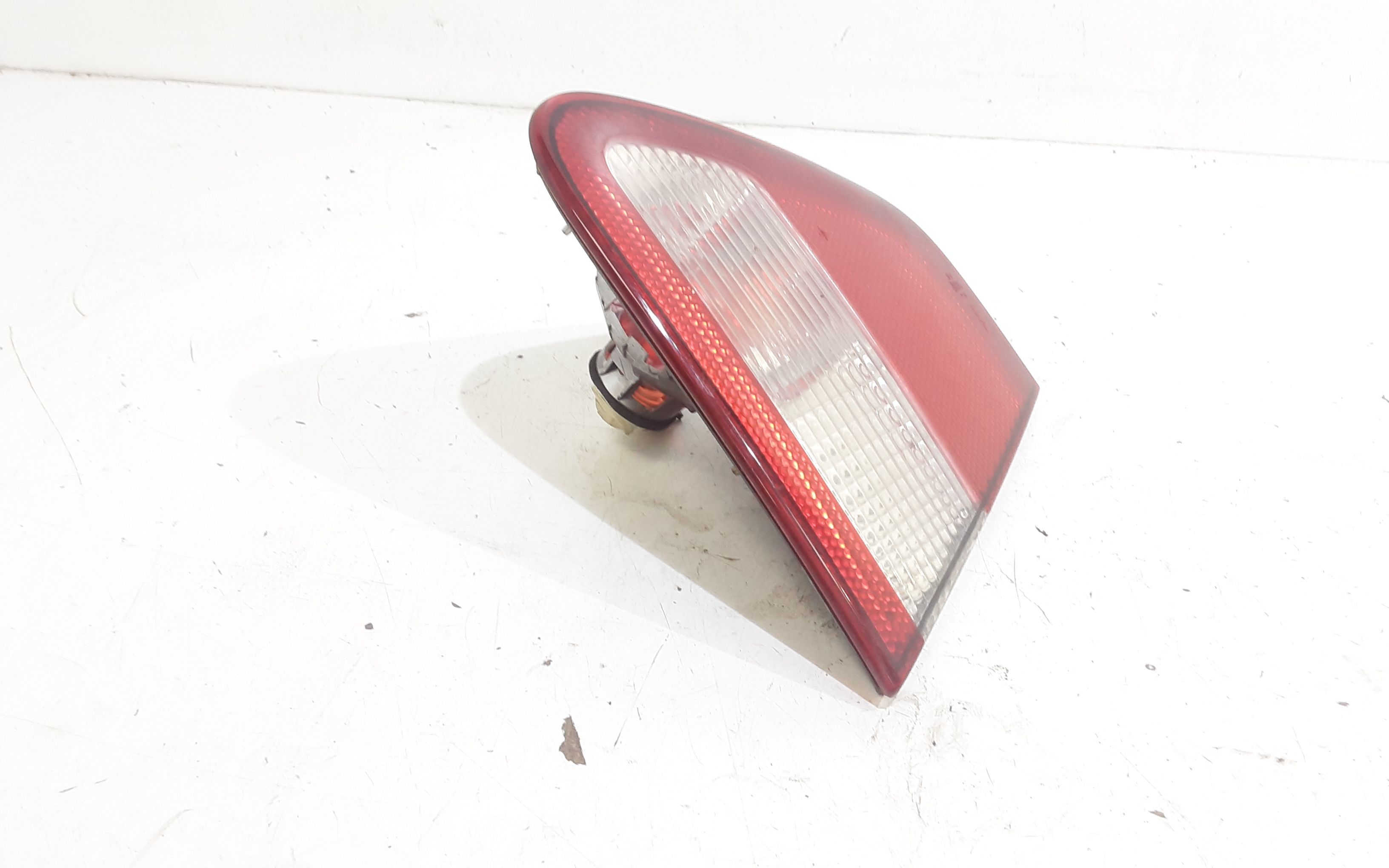 Stop Posteriore Sinistro Integrato nel Portello SEAT Cordoba Berlina 3 Serie