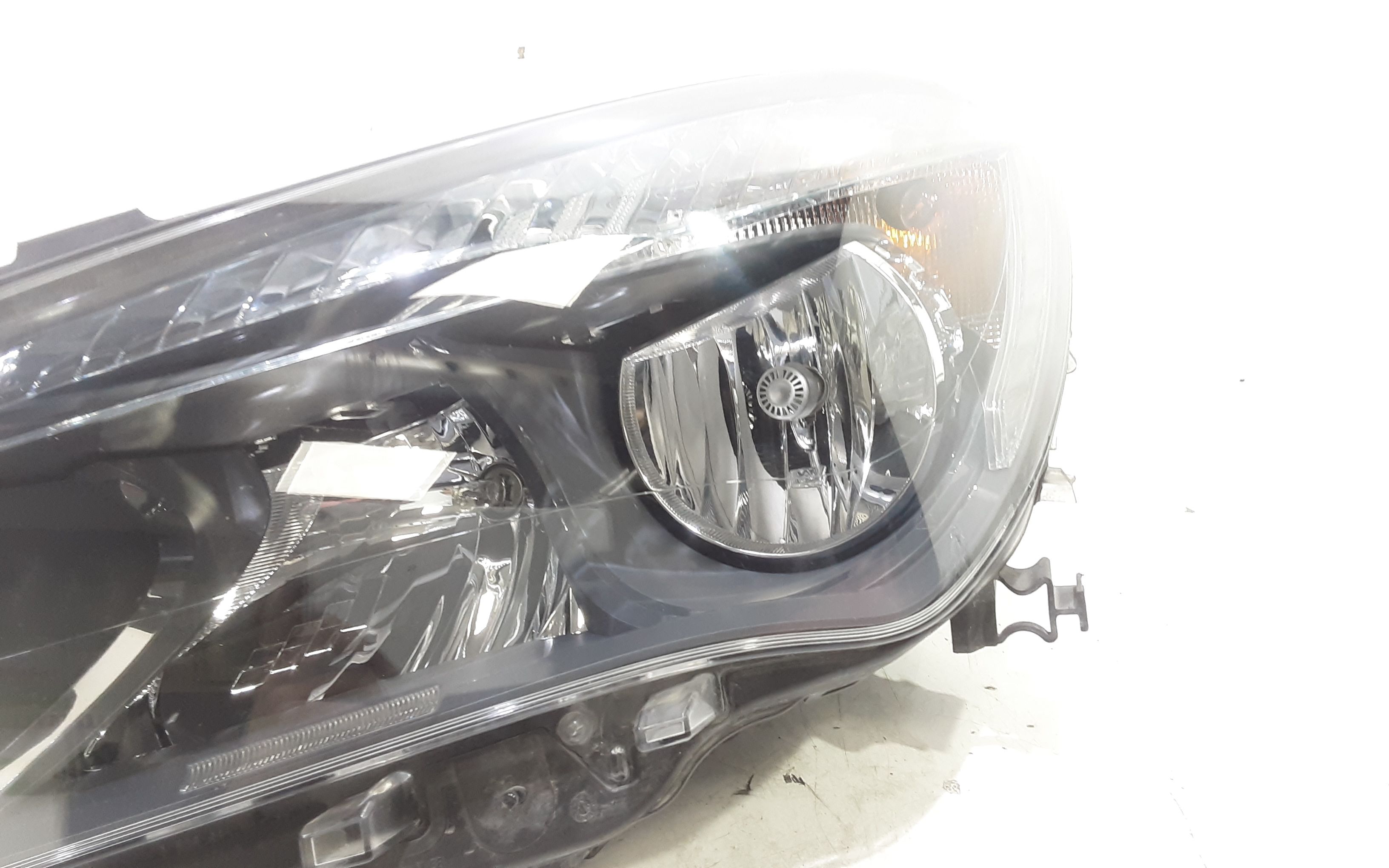 Faro anteriore Sinistro Guida MERCEDES CLA Serie (13>)