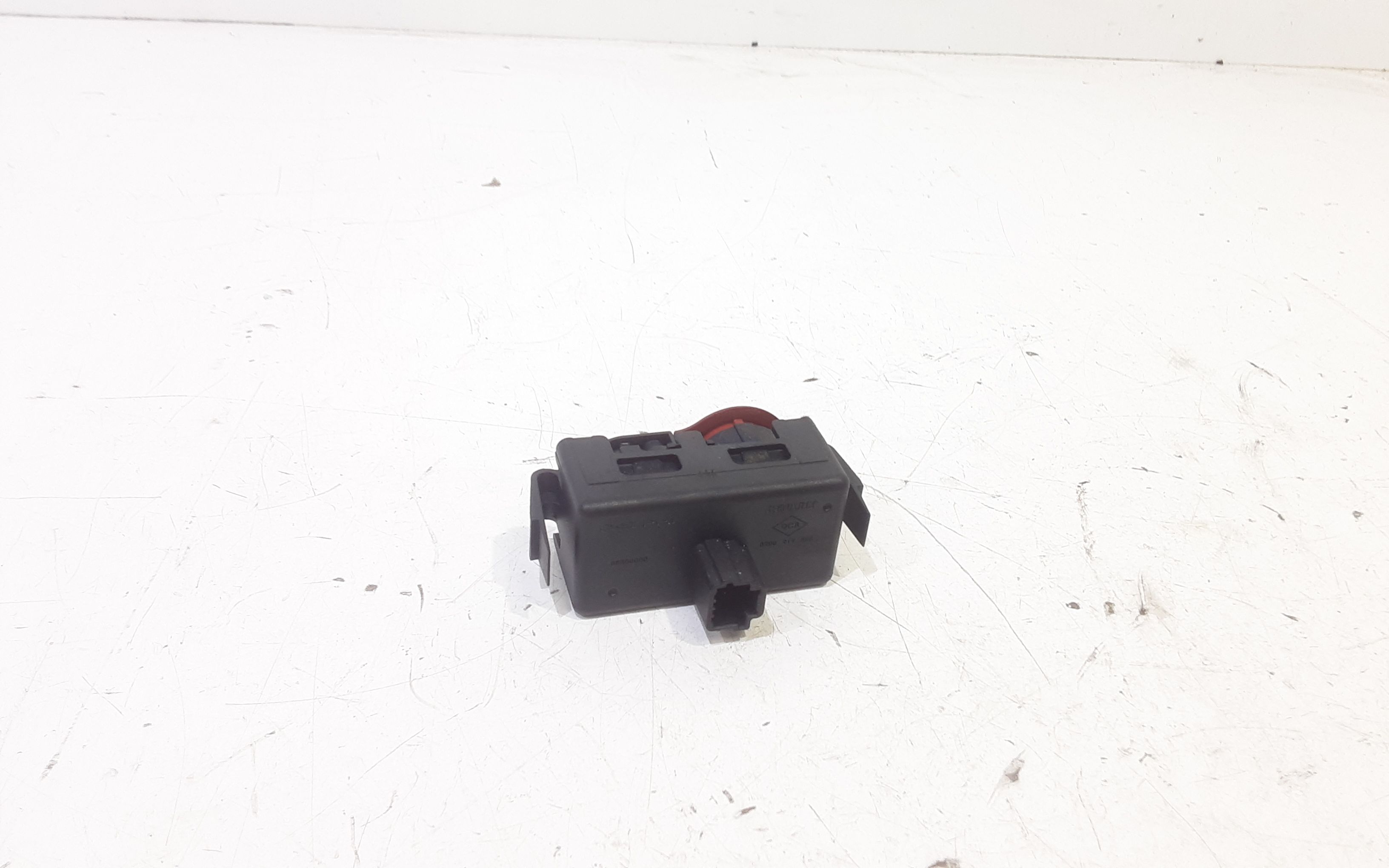 Pulsante luci di emergenza RENAULT Modus 1 Serie