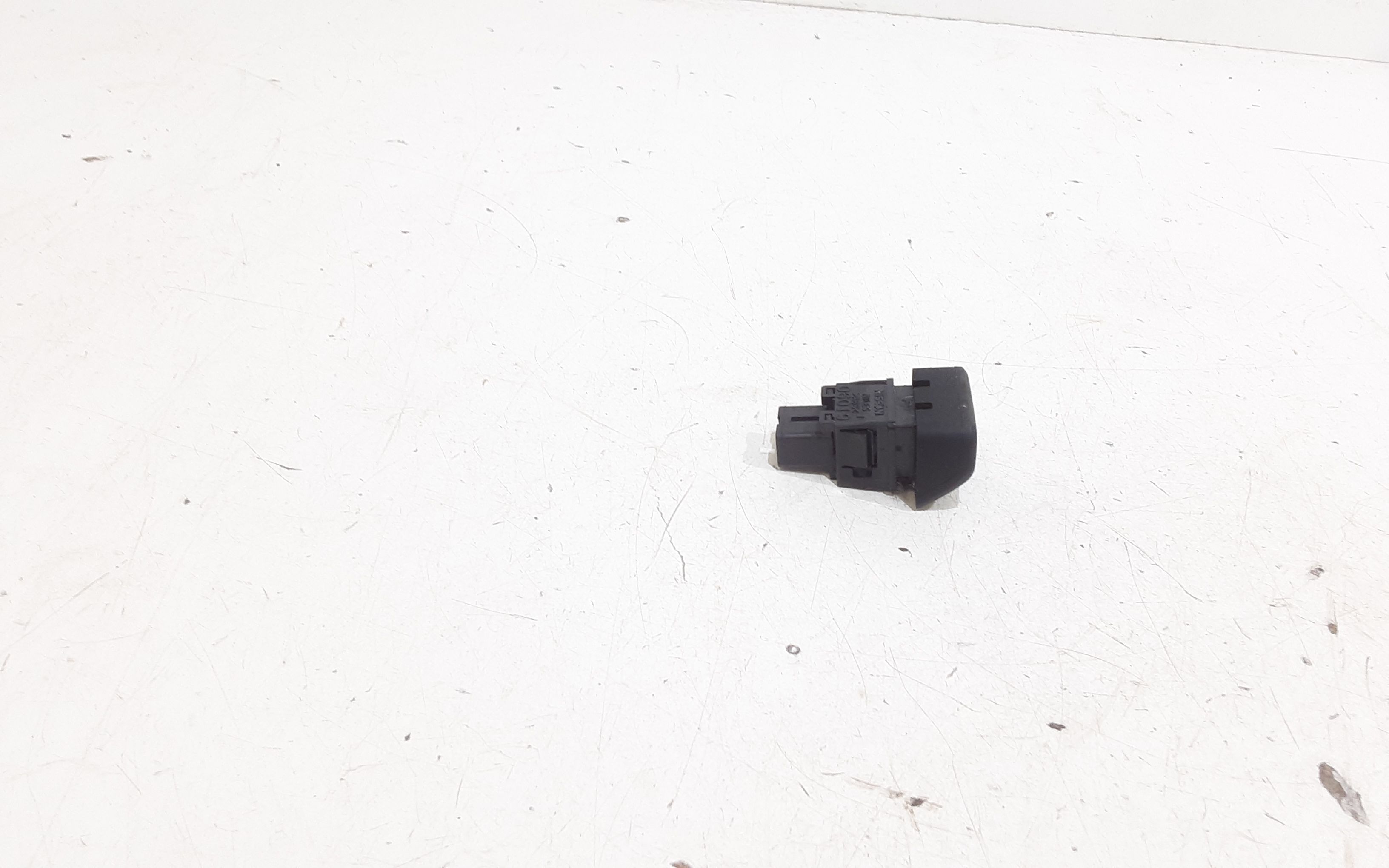 Pulsante luci di emergenza NISSAN Note 1 Serie