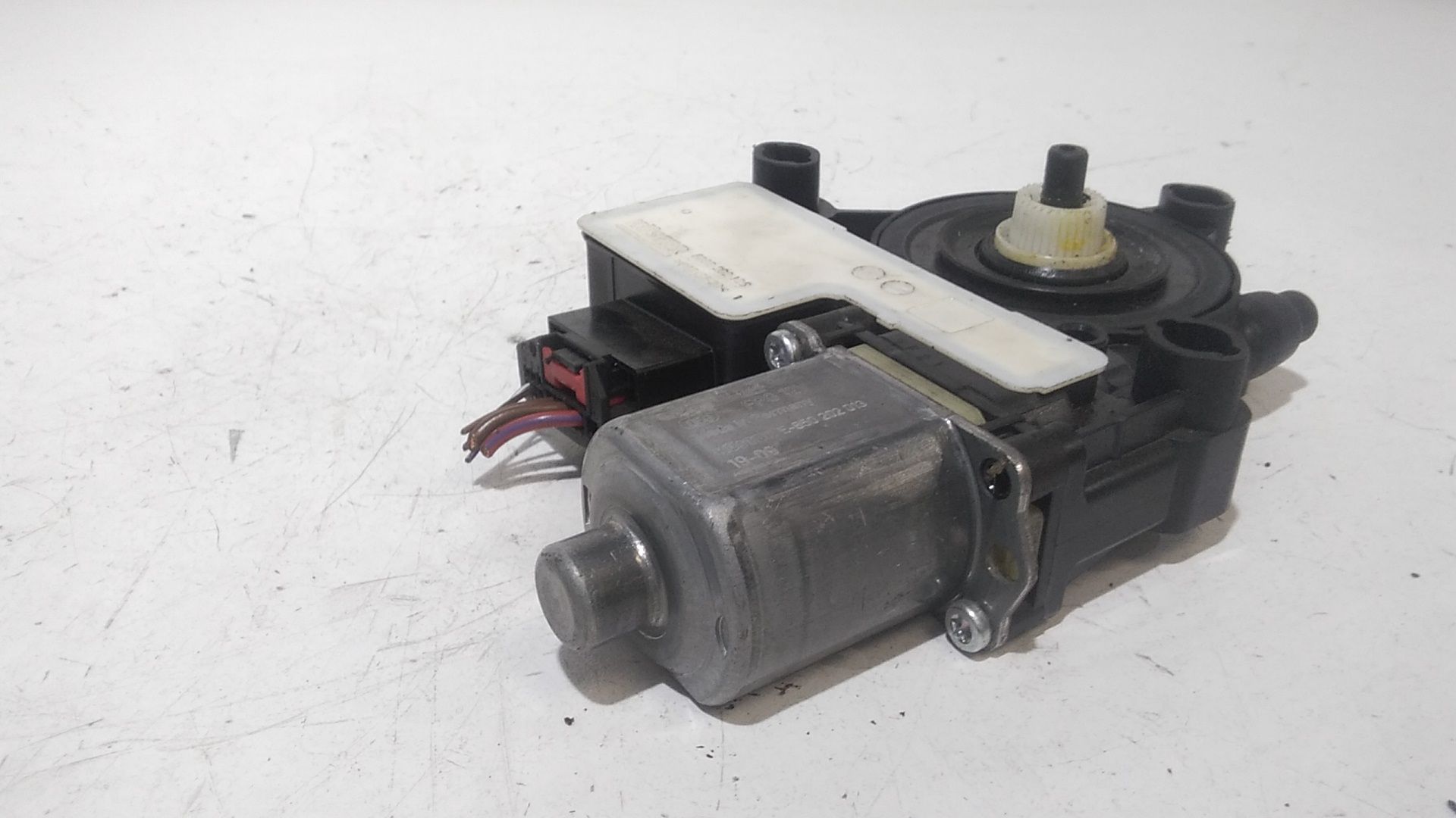 Motorino Alzavetro posteriore Sinistro VOLKSWAGEN Tiguan Serie