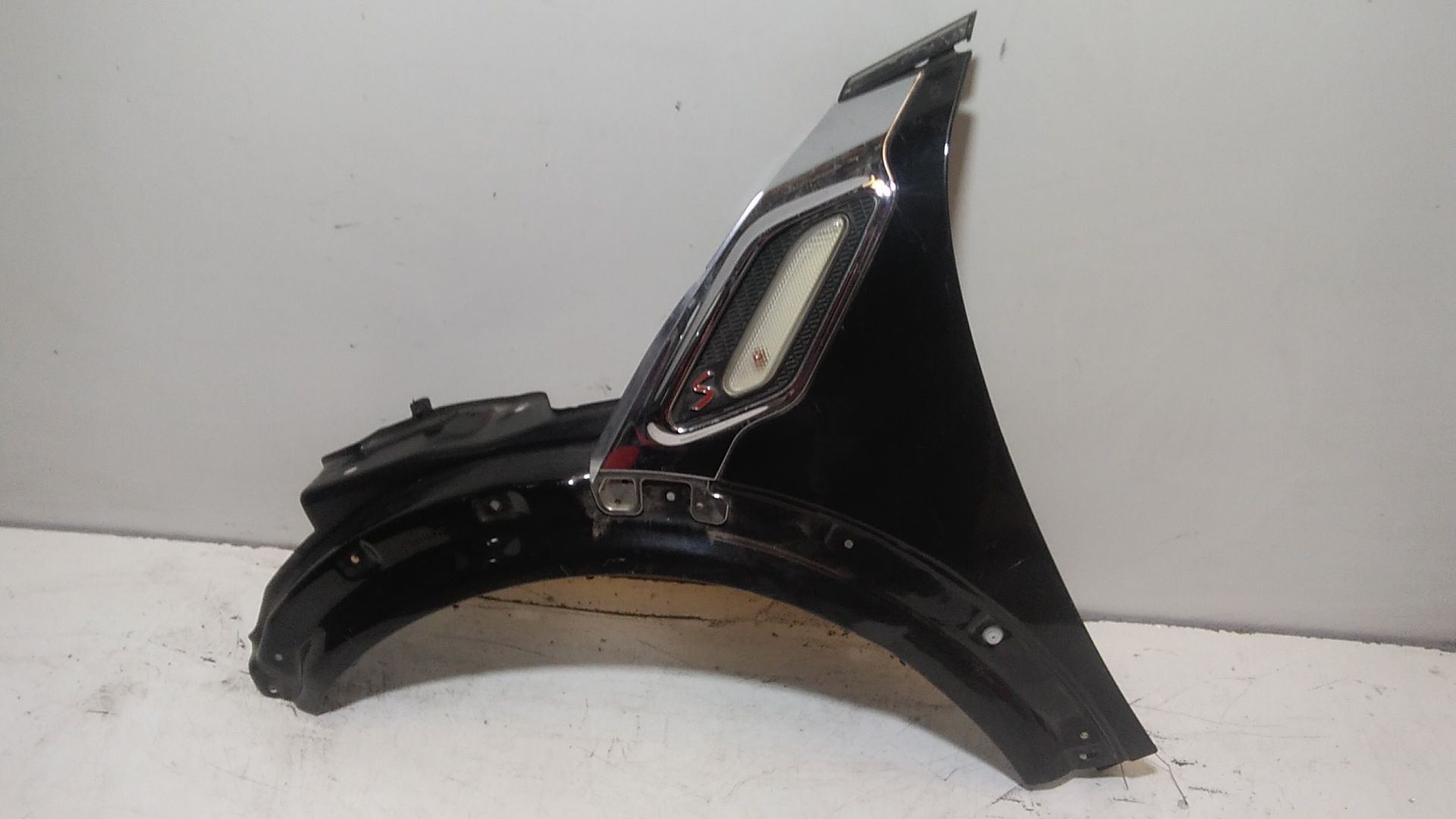 Parafango Anteriore Sinistro MINI Countryman S (10>)