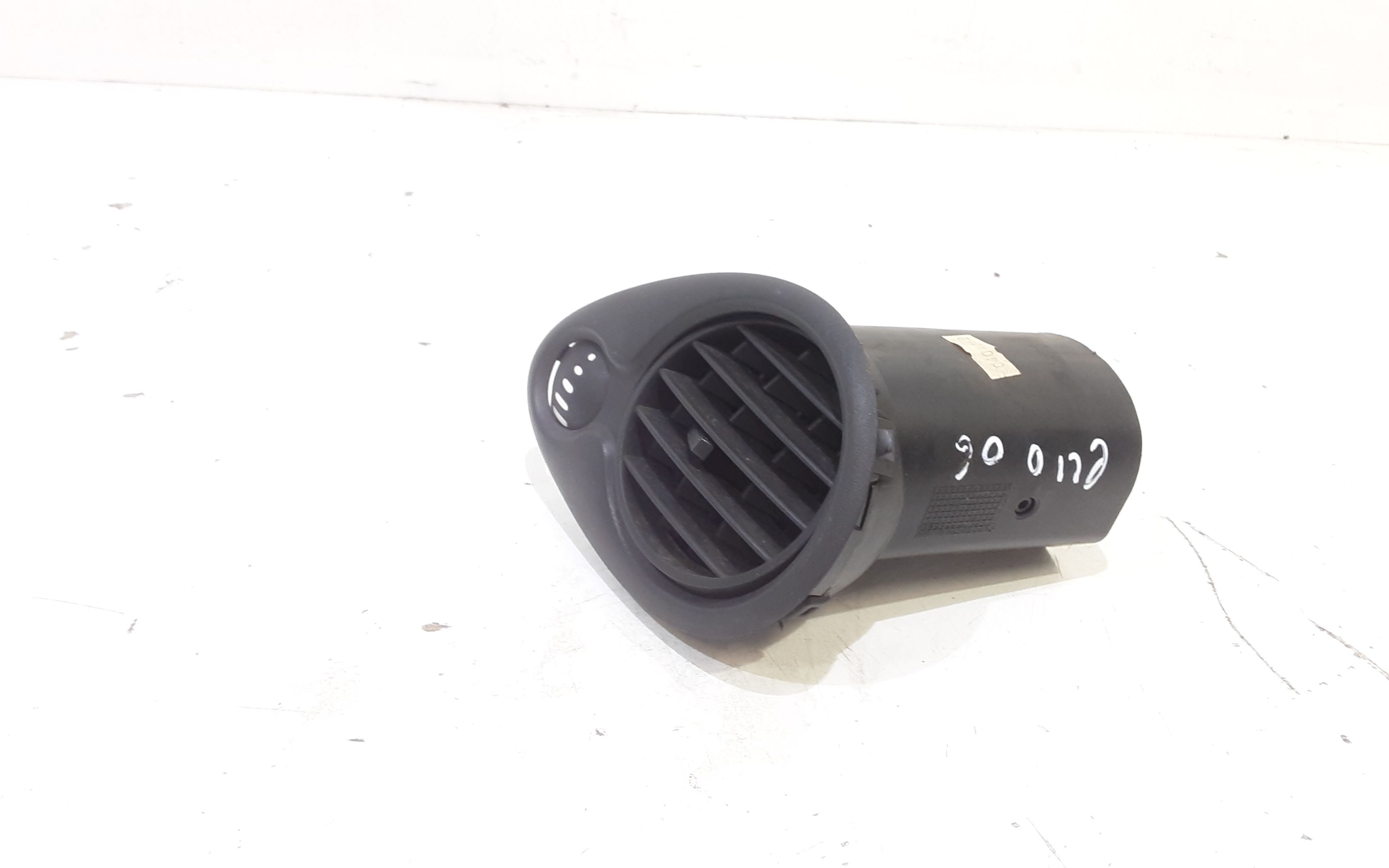 Bocchetta aria cruscotto lato passeggero RENAULT Clio Serie (04>08)