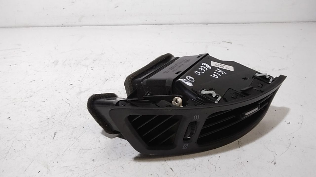 Bocchetta aria cruscotto lato passeggero KIA Cee d 1 Serie