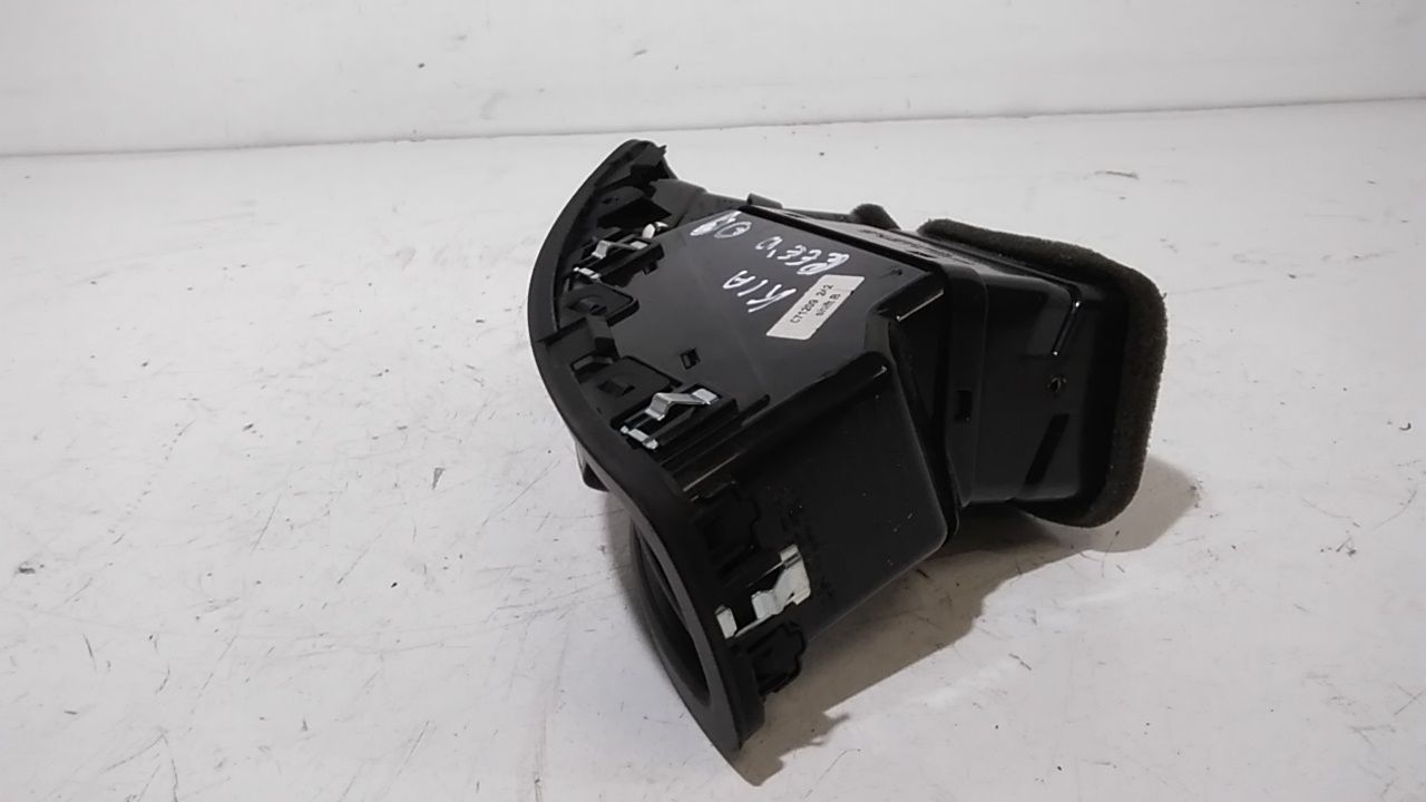 Bocchetta aria cruscotto lato passeggero KIA Cee d 1 Serie