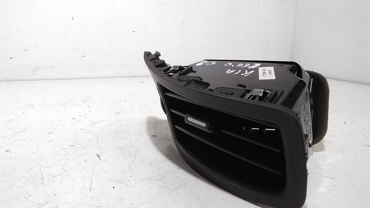 Bocchetta aria cruscotto lato passeggero KIA Cee d 1 Serie