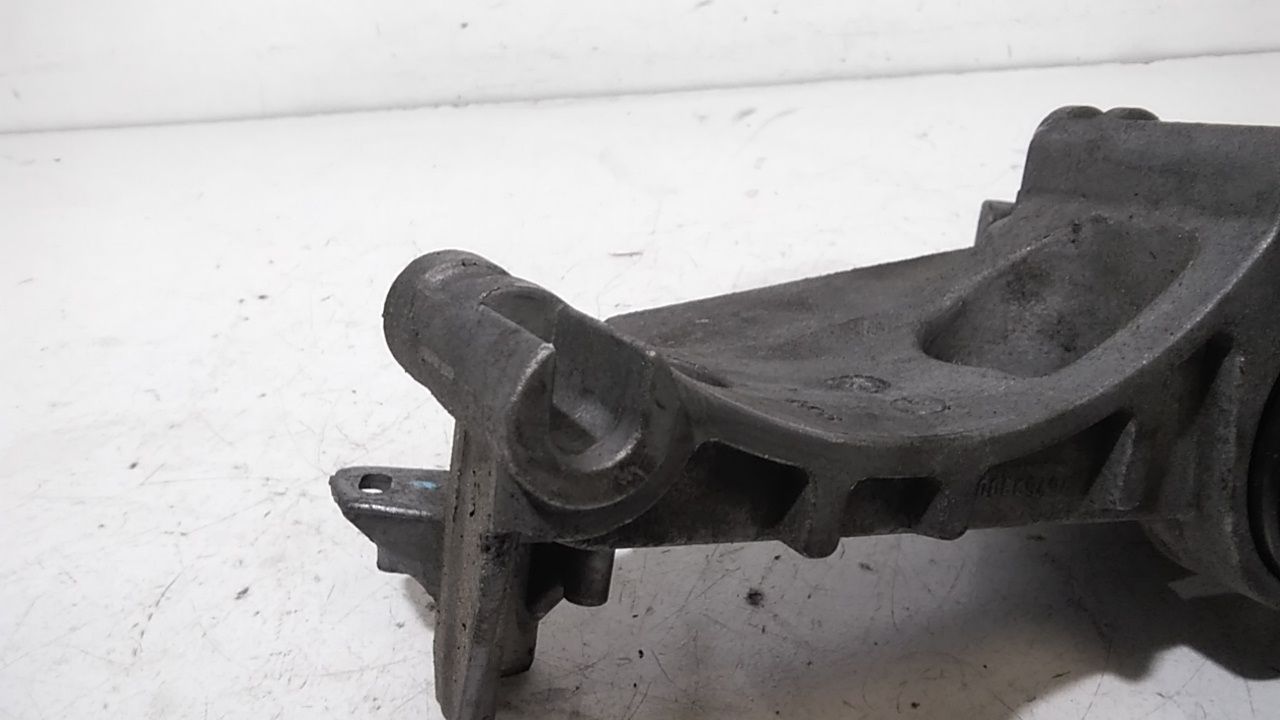 Supporto tendicinghia RENAULT Clio Serie IV (12>19)