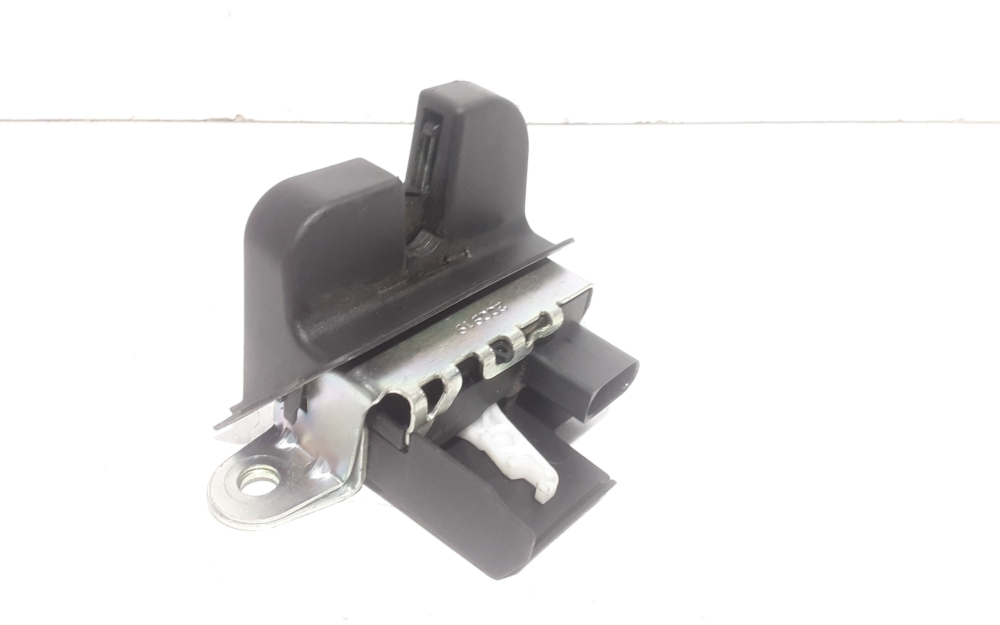 Serratura Cofano Posteriore VOLKSWAGEN Golf Serie VIII (19>)