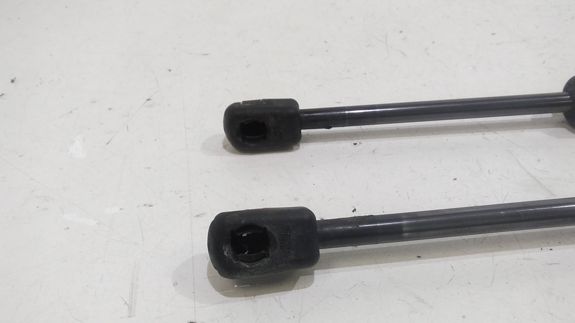 Pistoncini cofano ant MINI Countryman S (10>)