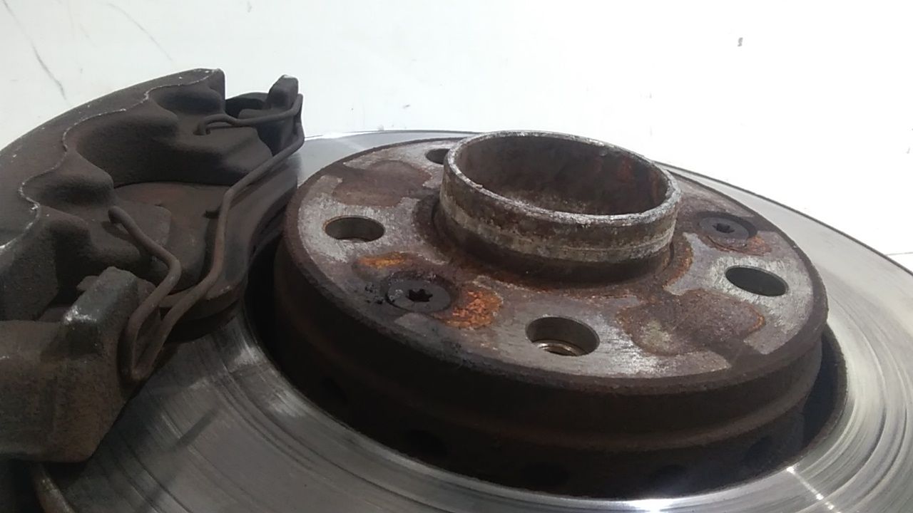 Mozzo ruota anteriore Sinistra guida DACIA Duster 1 Serie