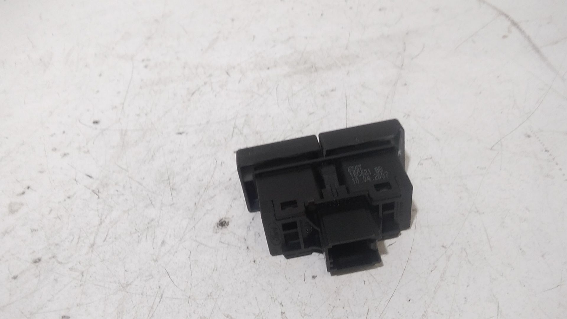 Pulsante Tergilunotto posteriore FORD Fiesta 5 Serie