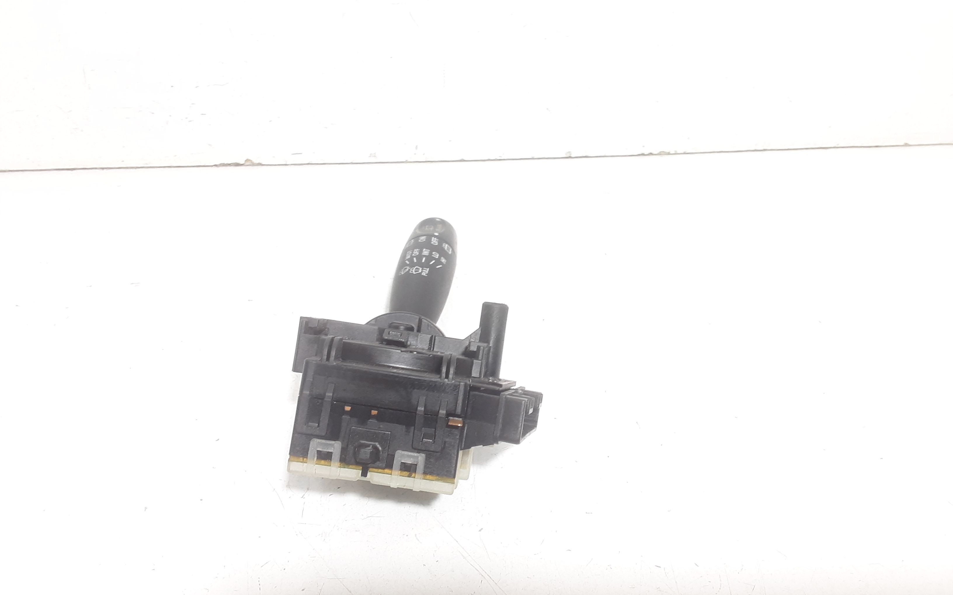 Devioluci destro SUZUKI Alto 3 Serie