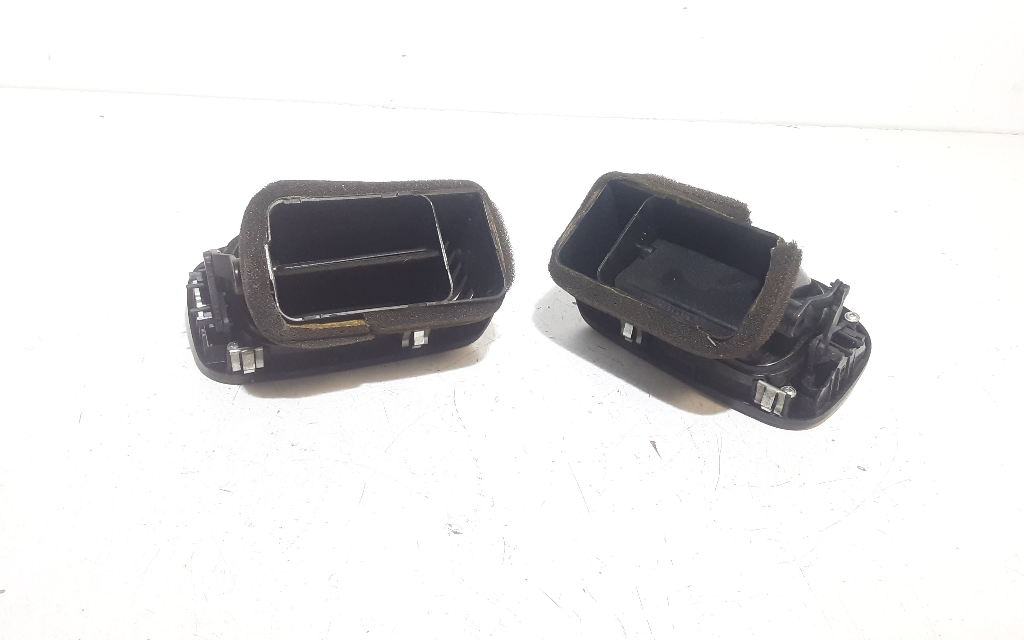 Bocchette aria cruscotto DX e SX TATA Indica 1  Serie