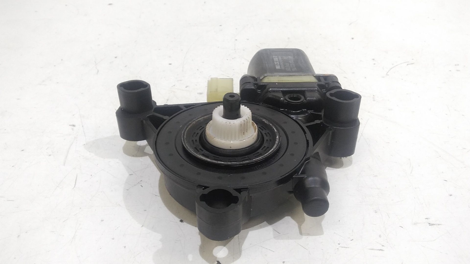 Motorino Alzavetro anteriore Sinistro VOLKSWAGEN Golf Serie VIII (19>)