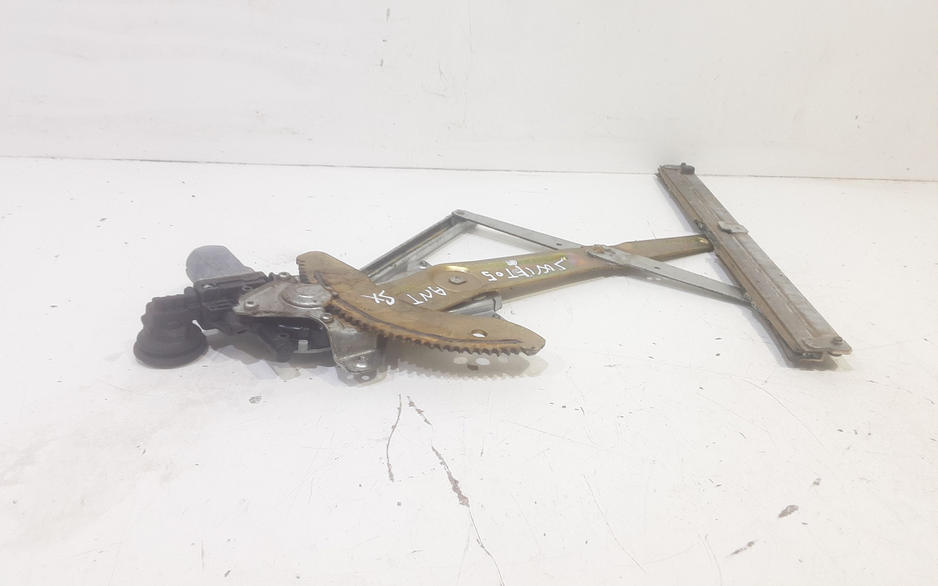 Cremagliera anteriore sinistra Guida SUZUKI Swift 4 Serie (04>10)