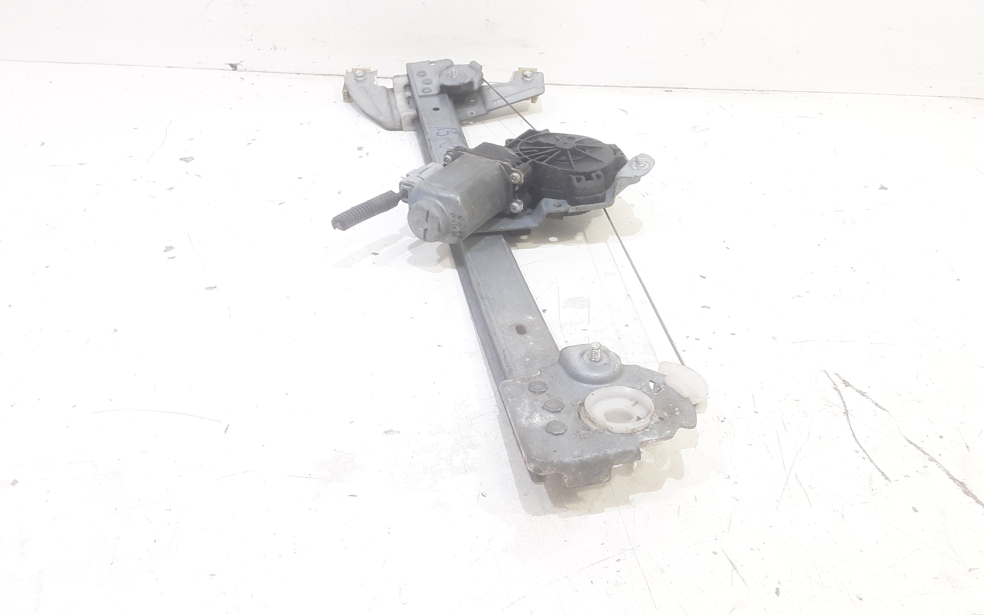 Cremagliera anteriore sinistra Guida TOYOTA Aygo 1 Serie