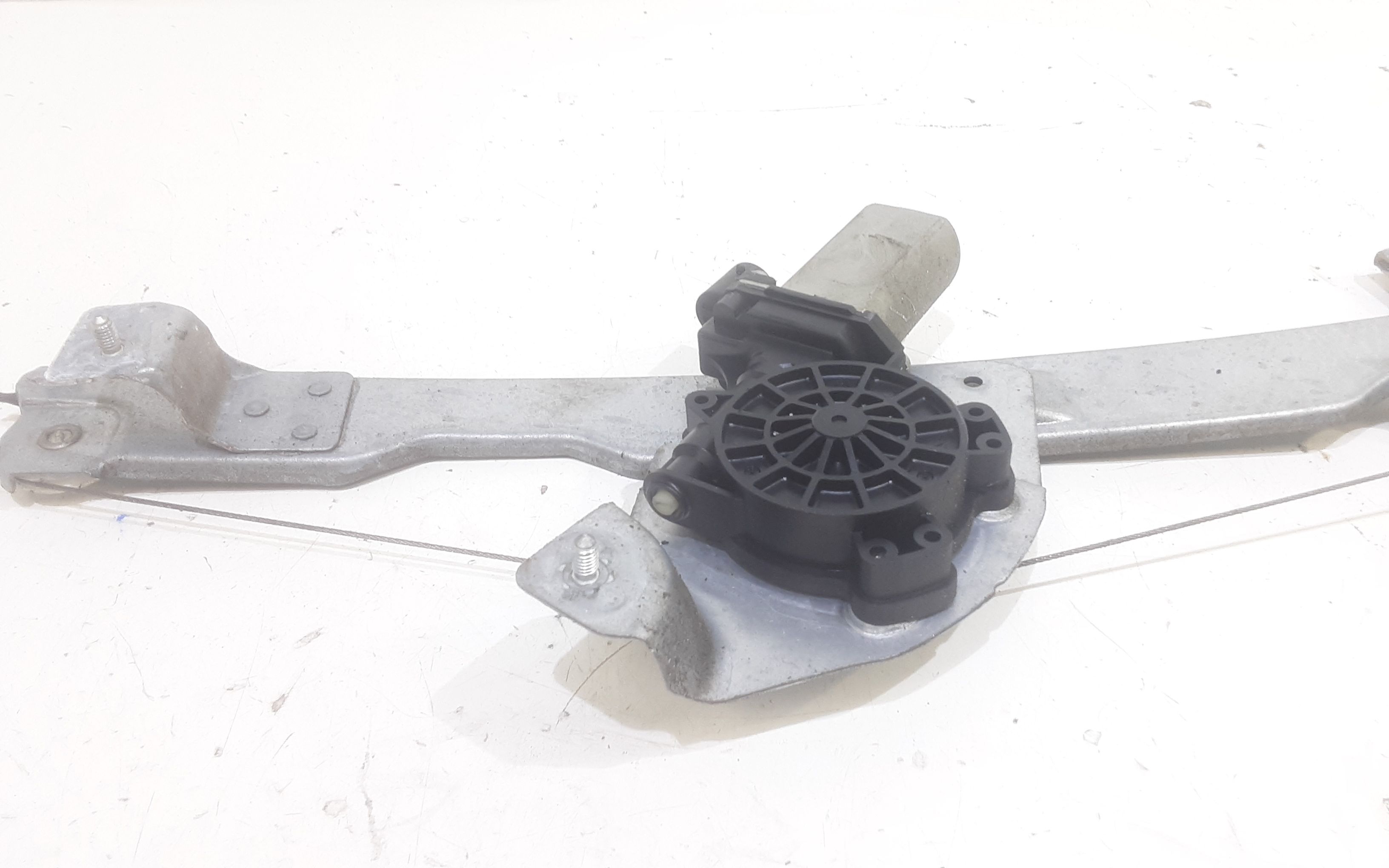 Cremagliera anteriore sinistra Guida DACIA Sandero 1 Serie