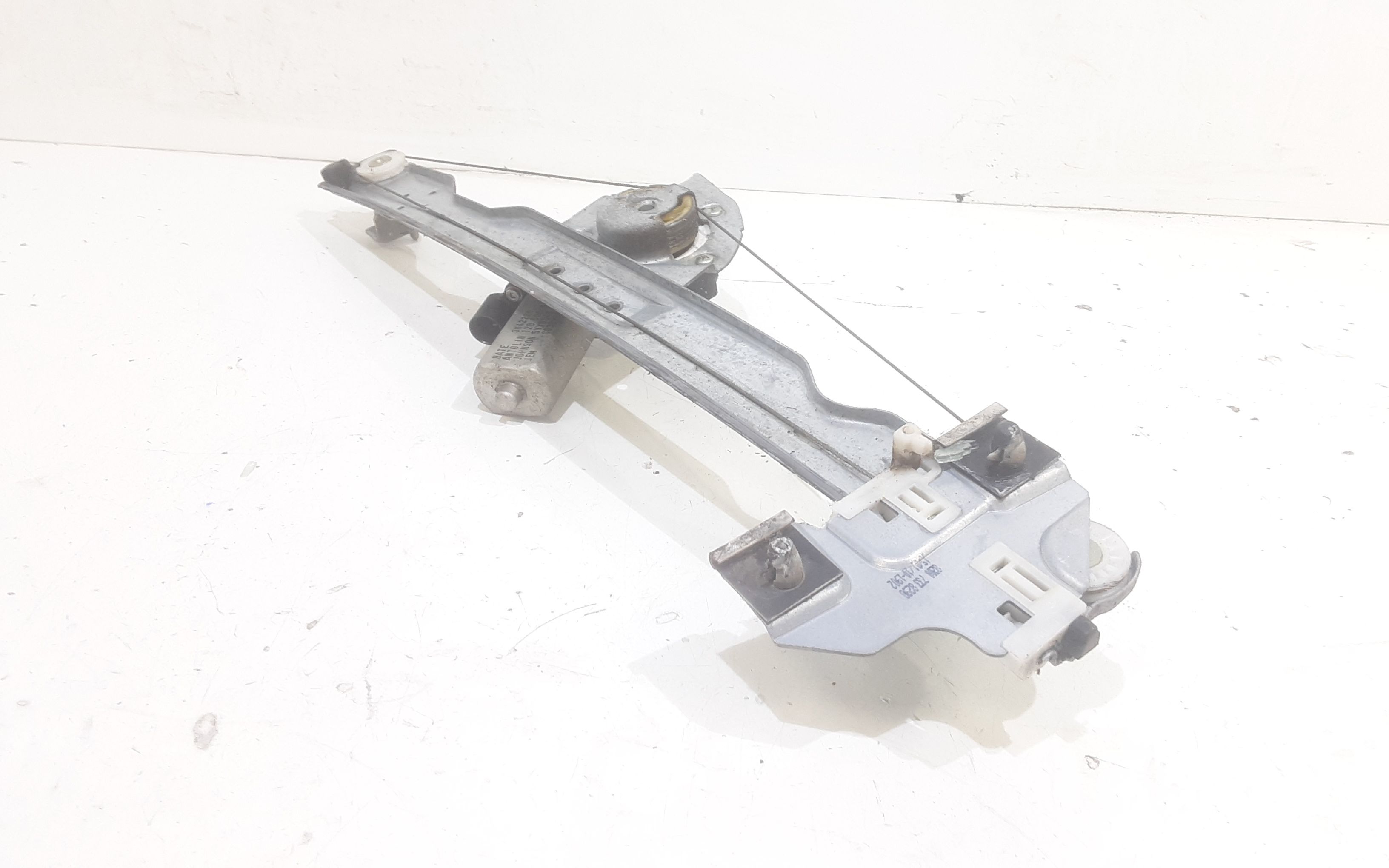 Cremagliera anteriore sinistra Guida DACIA Sandero 1 Serie